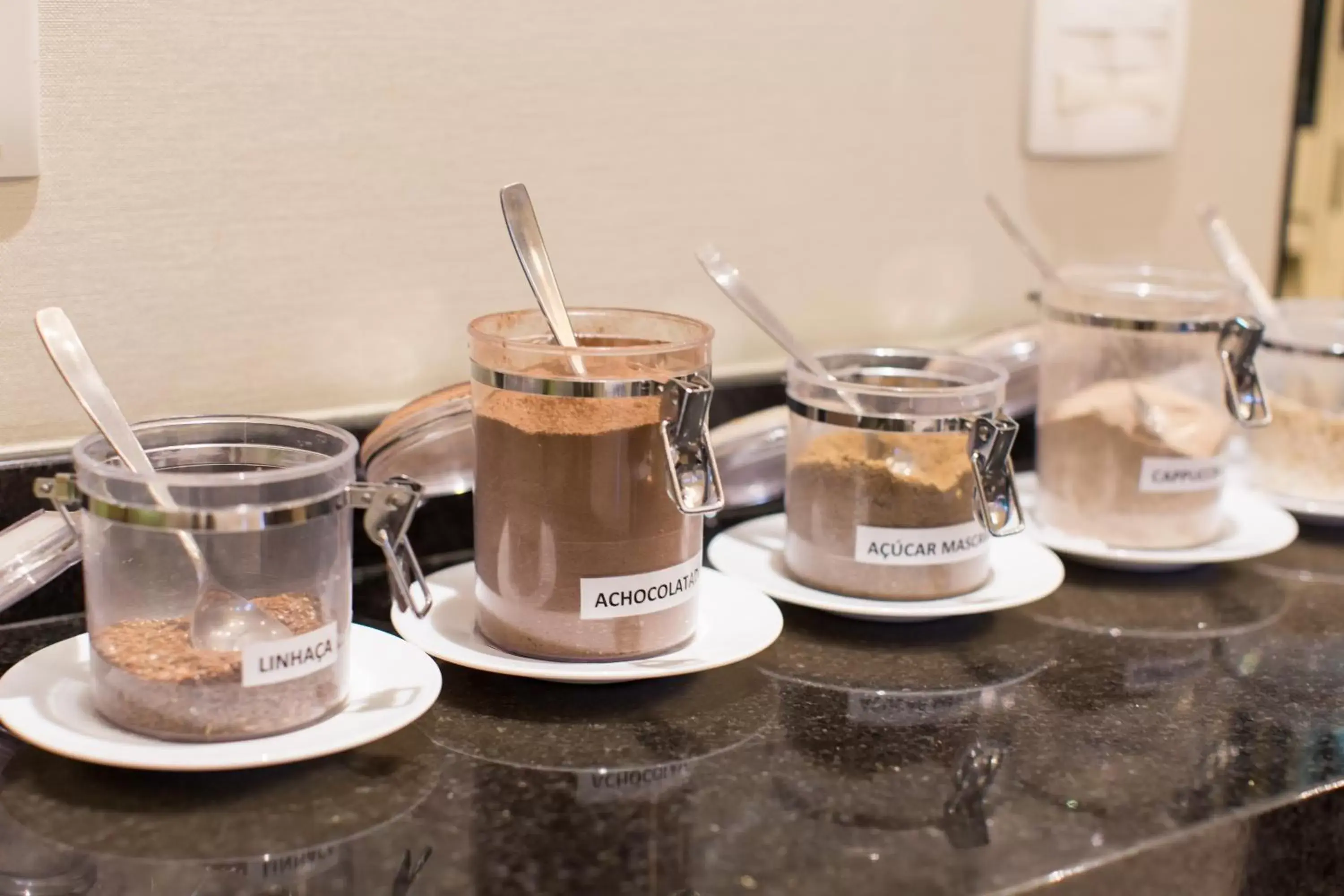 Coffee/tea facilities in Rio Hotel by Bourbon Curitiba Batel