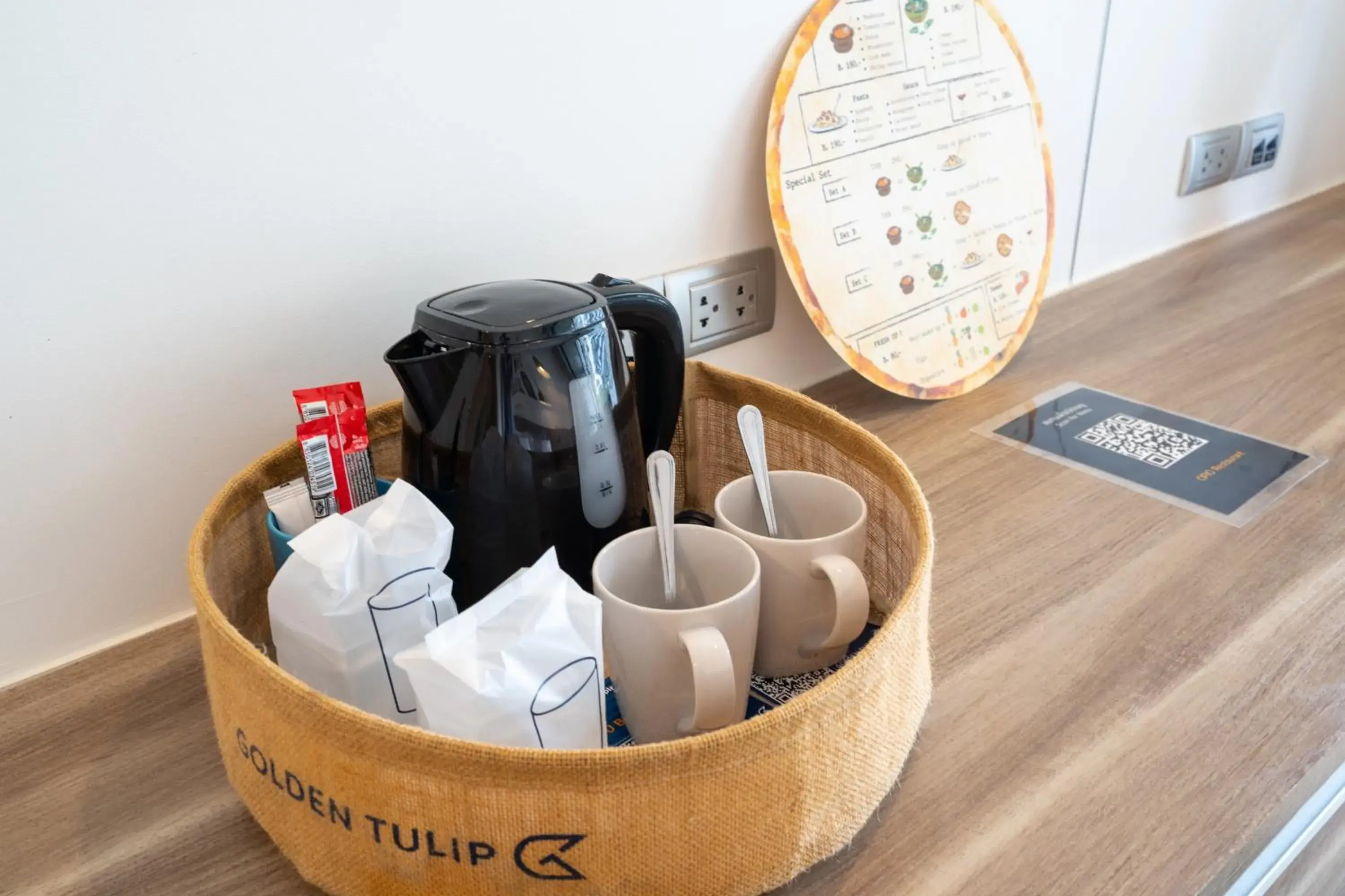 Coffee/tea facilities in Golden Tulip Pattaya Beach Resort