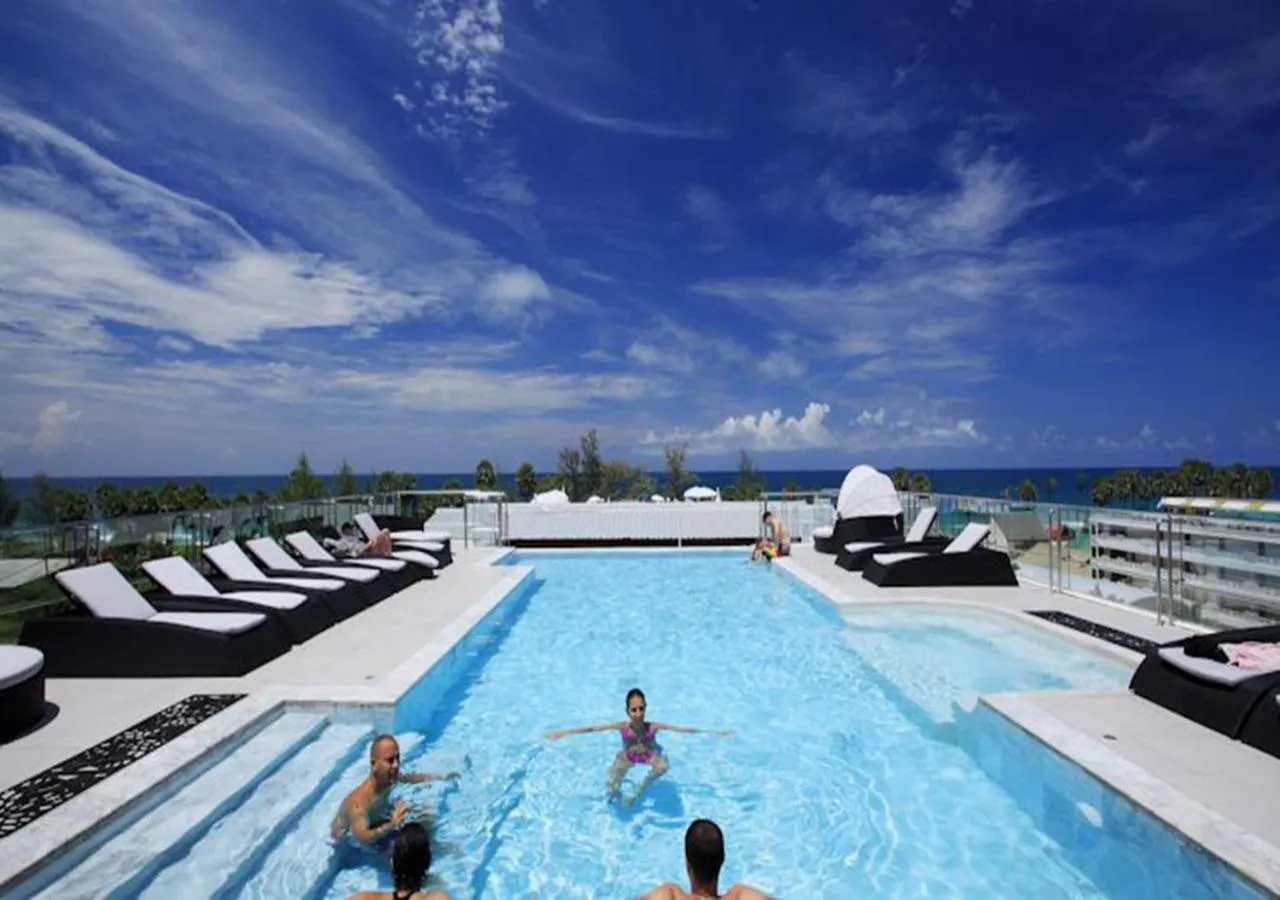 Swimming pool in Grand Sunset Hotel Phuket