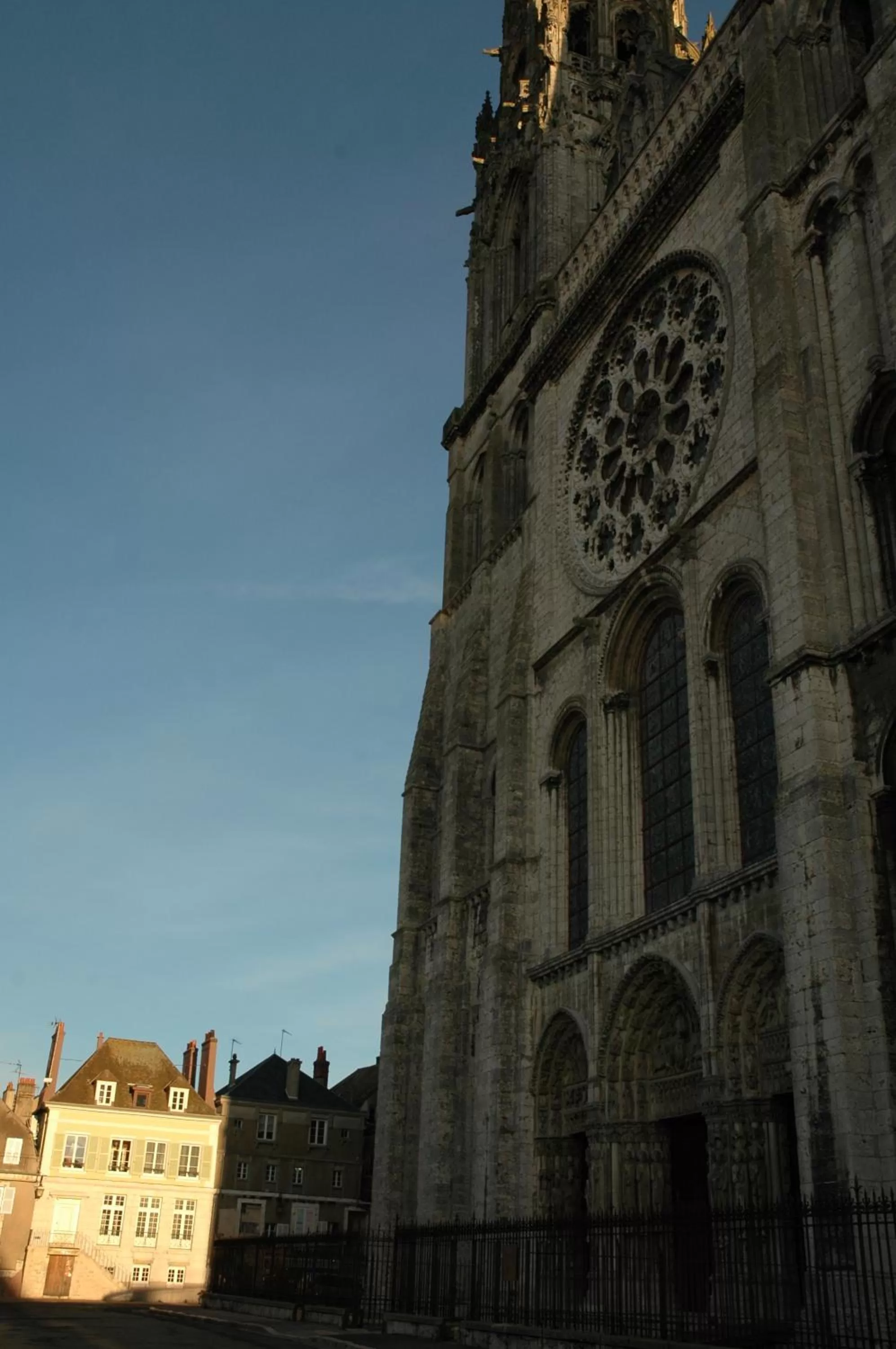 Property building in Le Parvis