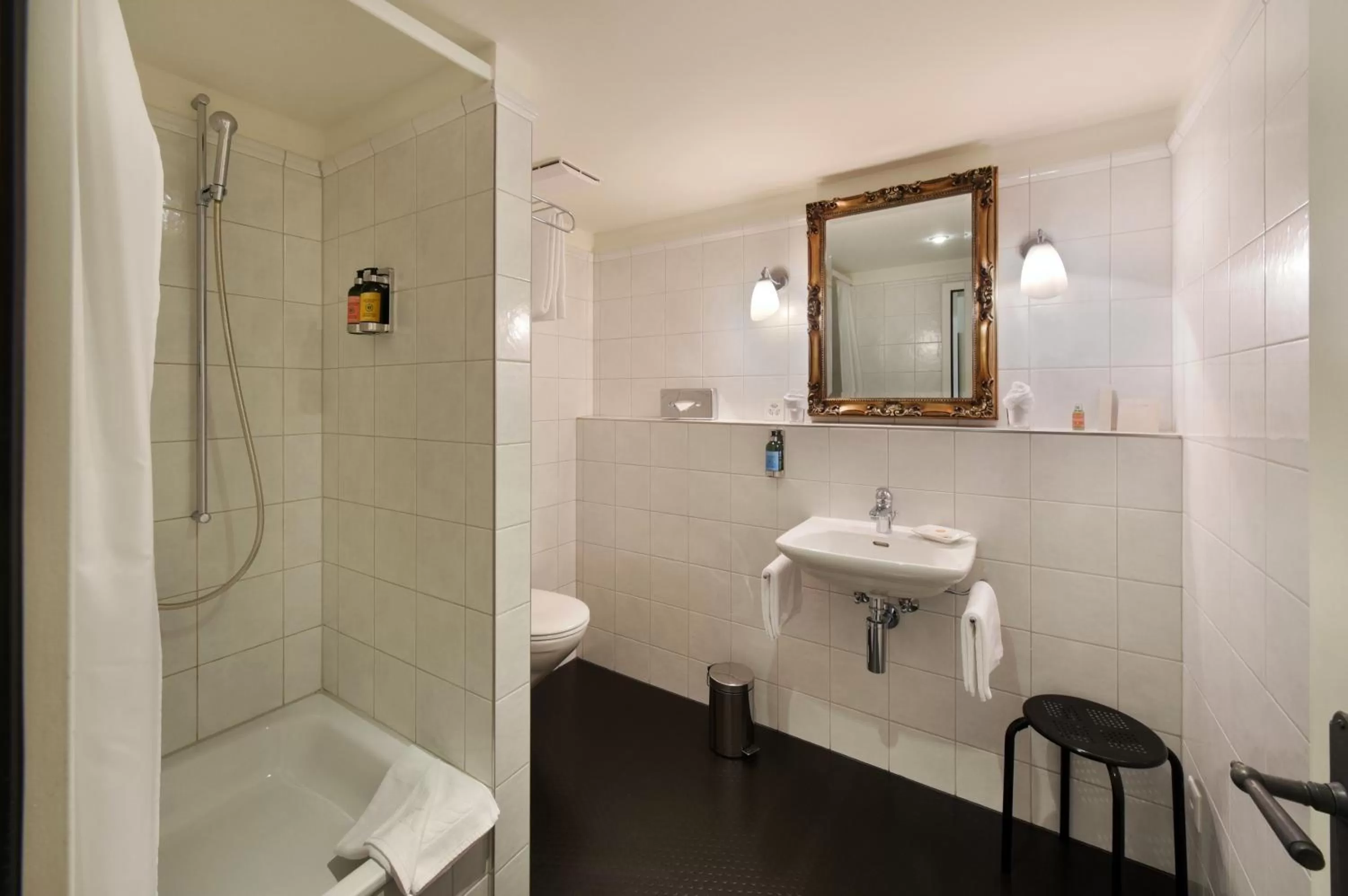 Photo of the whole room in Romantik Hotel Schwan