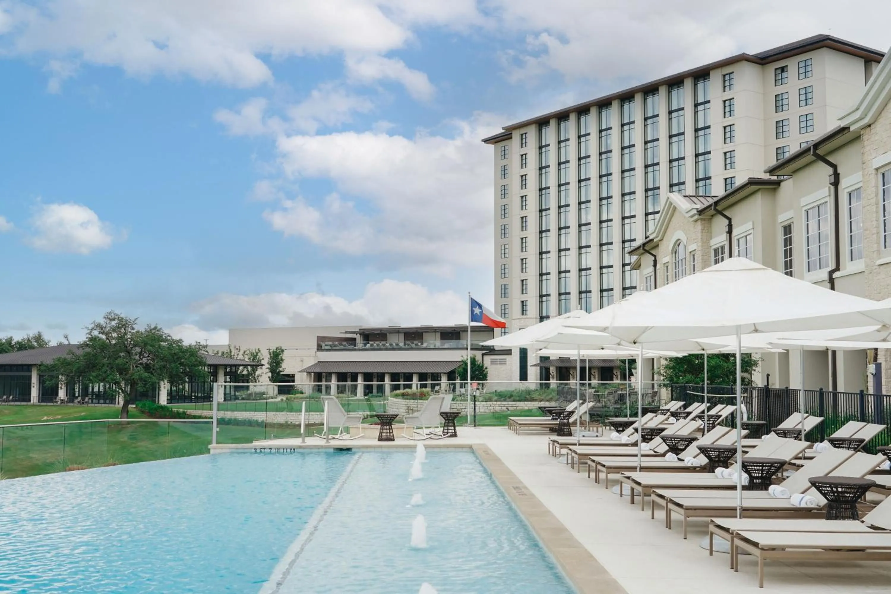 Swimming pool in Omni Barton Creek Resort and Spa Austin