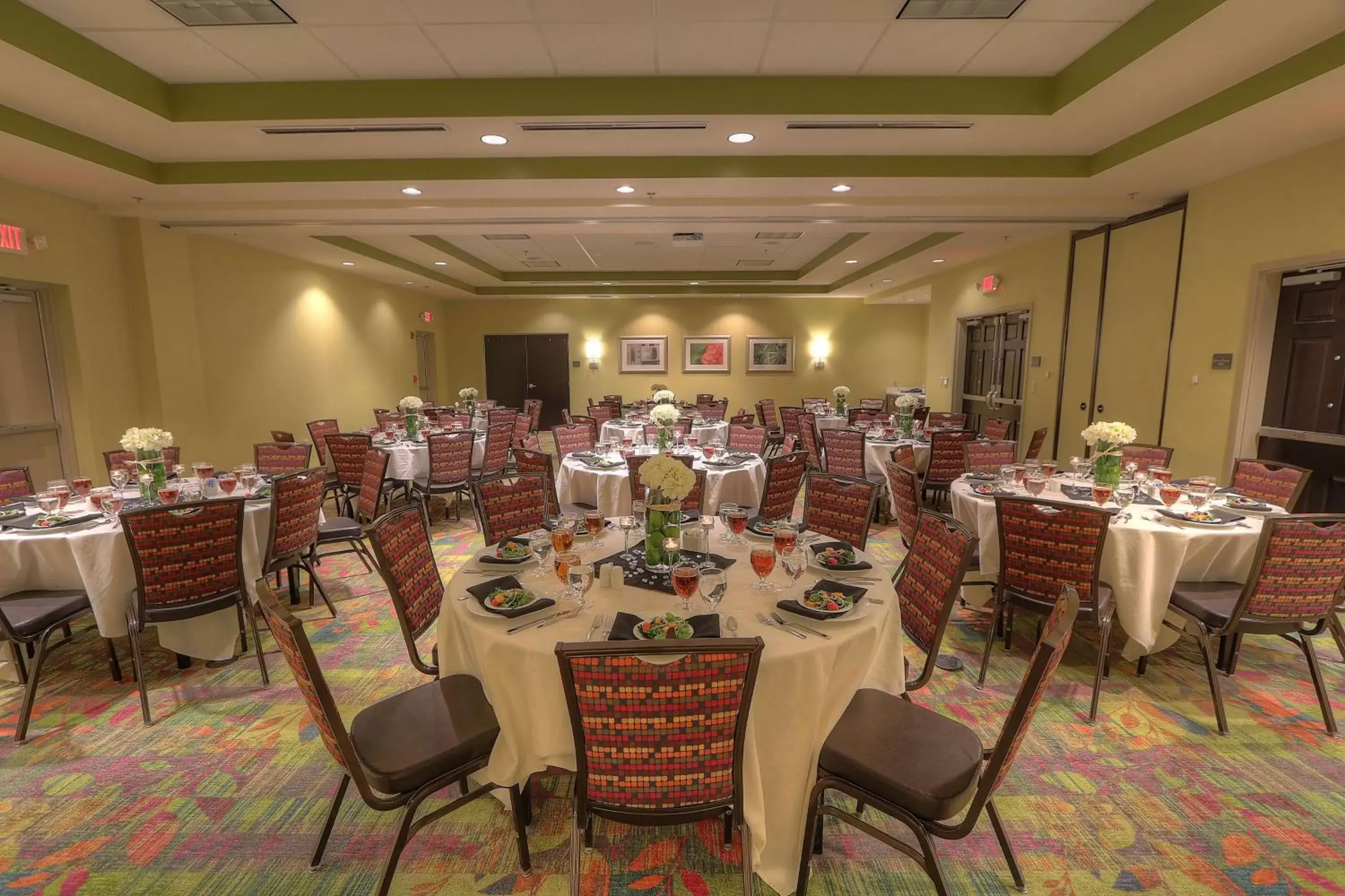 Meeting/conference room, Restaurant/Places to Eat in Hilton Garden Inn Pigeon Forge