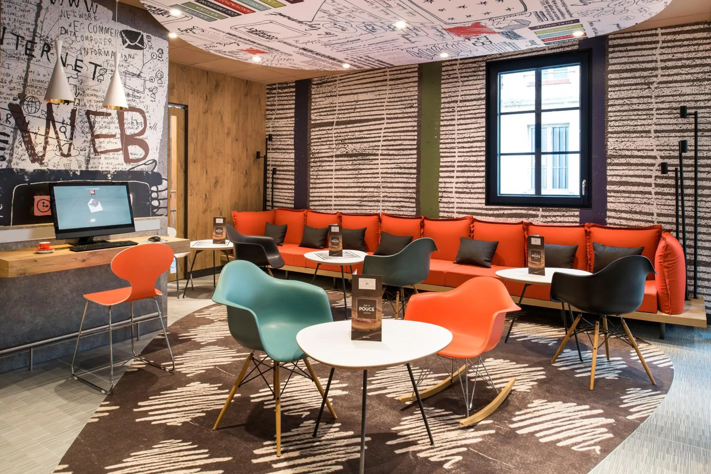 Living room in ibis Saint Germain en Laye Centre