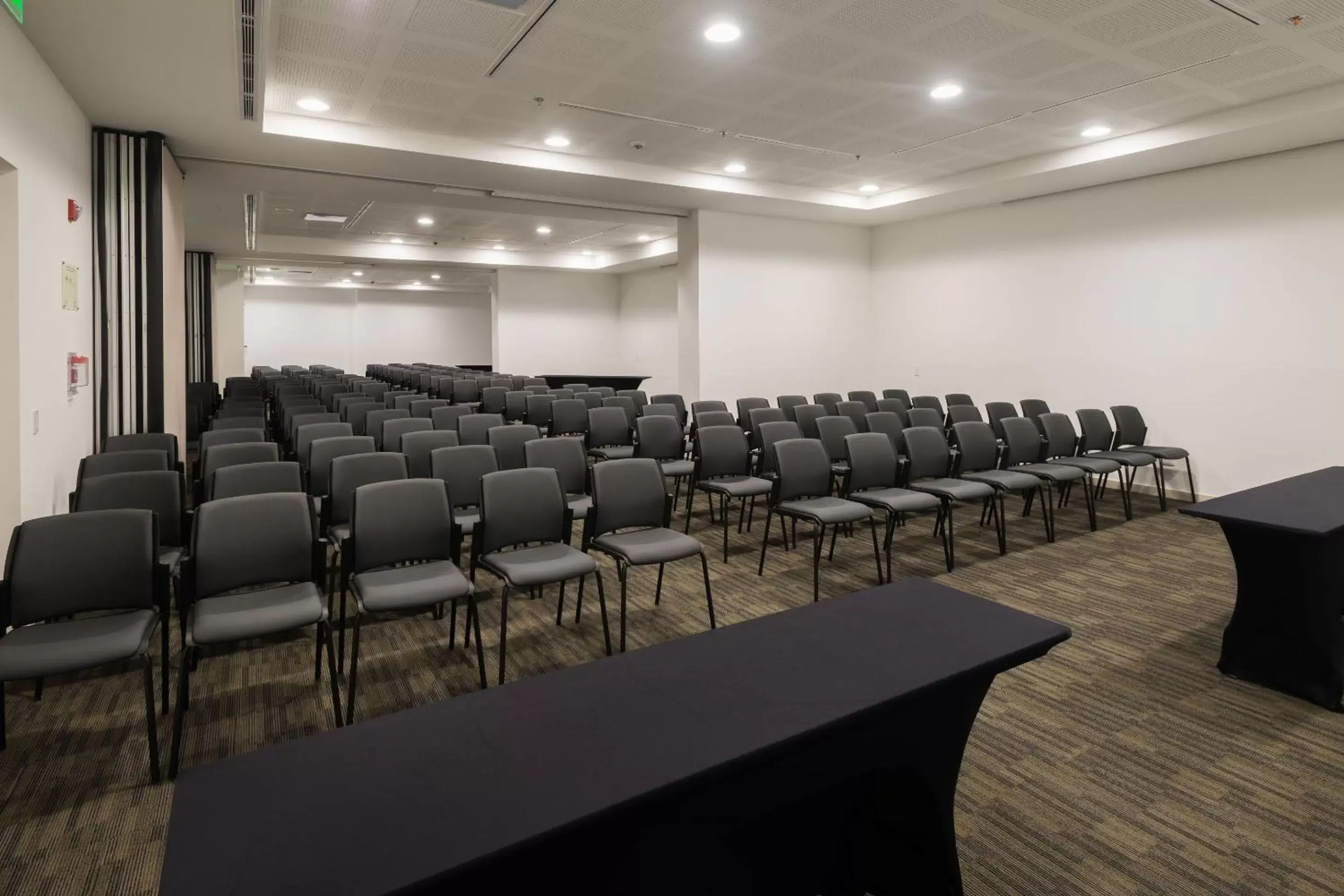 Meeting/conference room in Best Western Plus Santa Marta Hotel