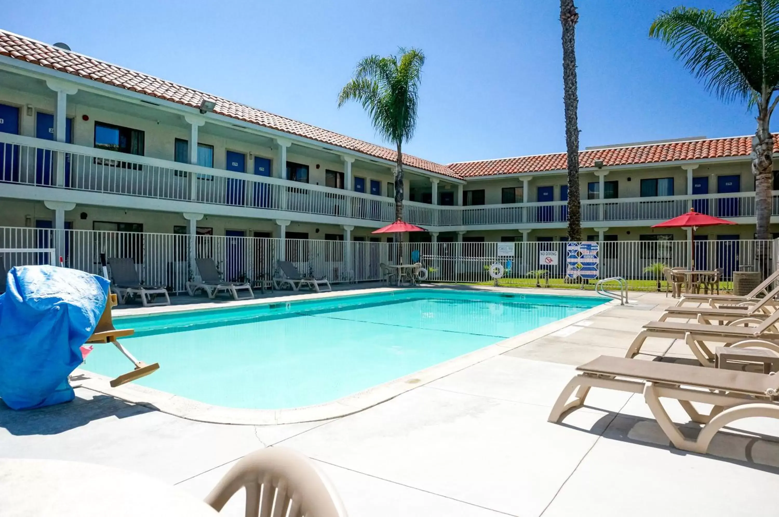 Swimming Pool in Motel 6-Carlsbad, CA Beach
