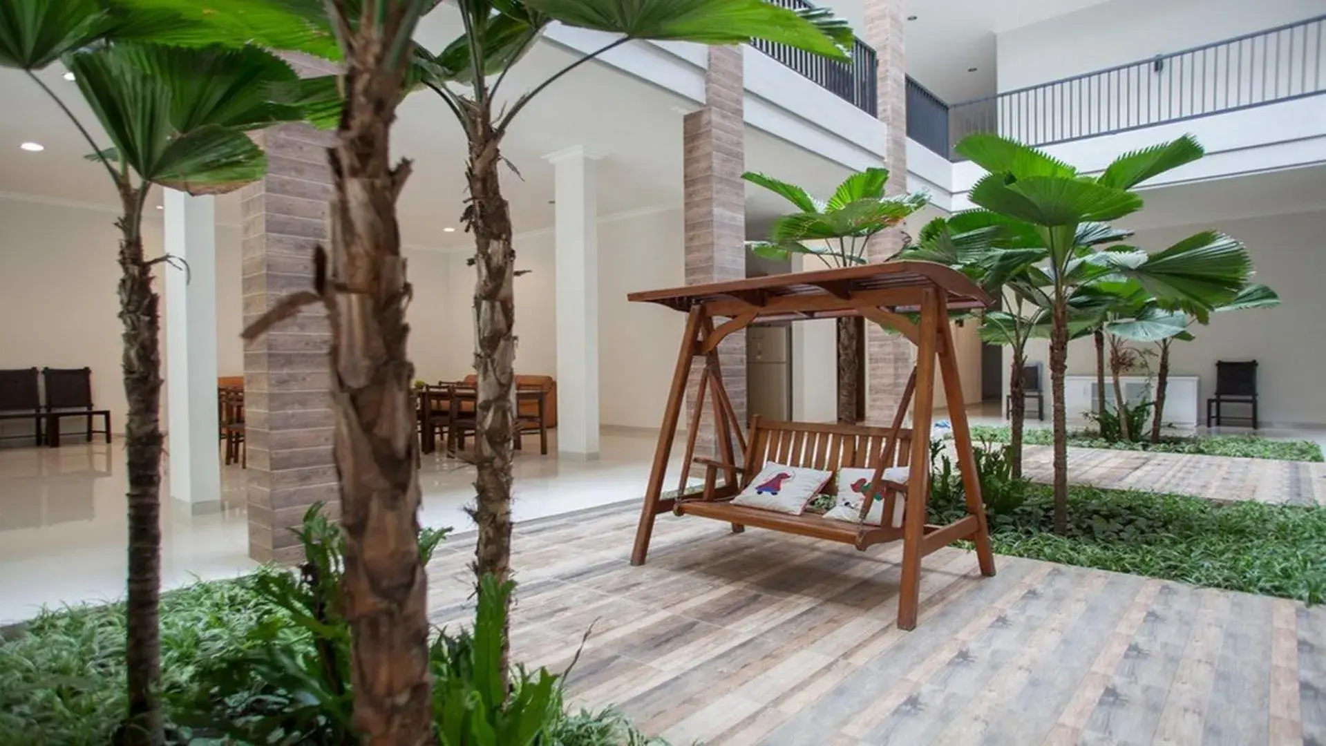 Property building in RedDoorz Syariah near Universitas Negeri Malang Property building in RedDoorz Syariah near Universitas Negeri Malang