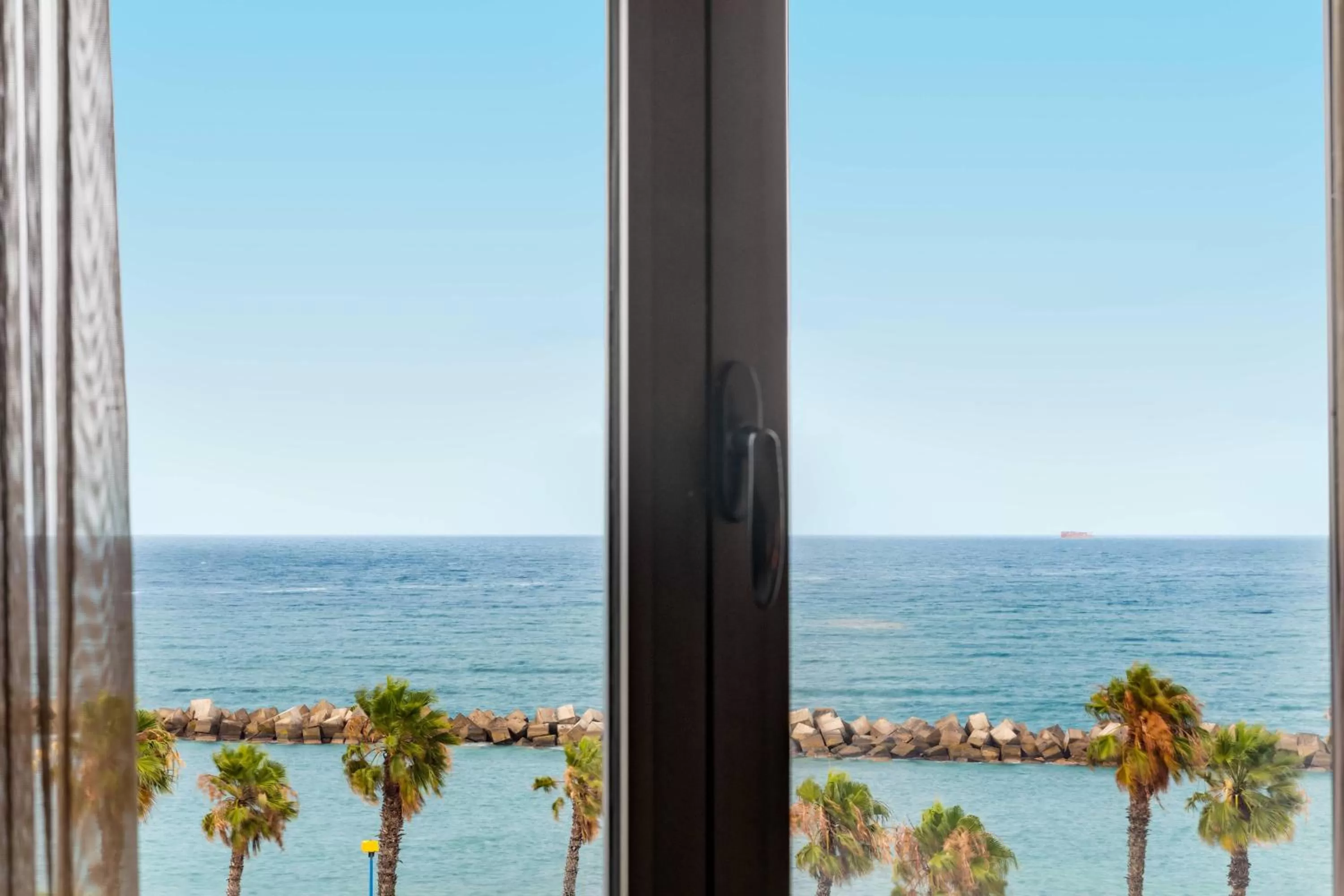 Photo of the whole room in AC Hotel Iberia Las Palmas by Marriott