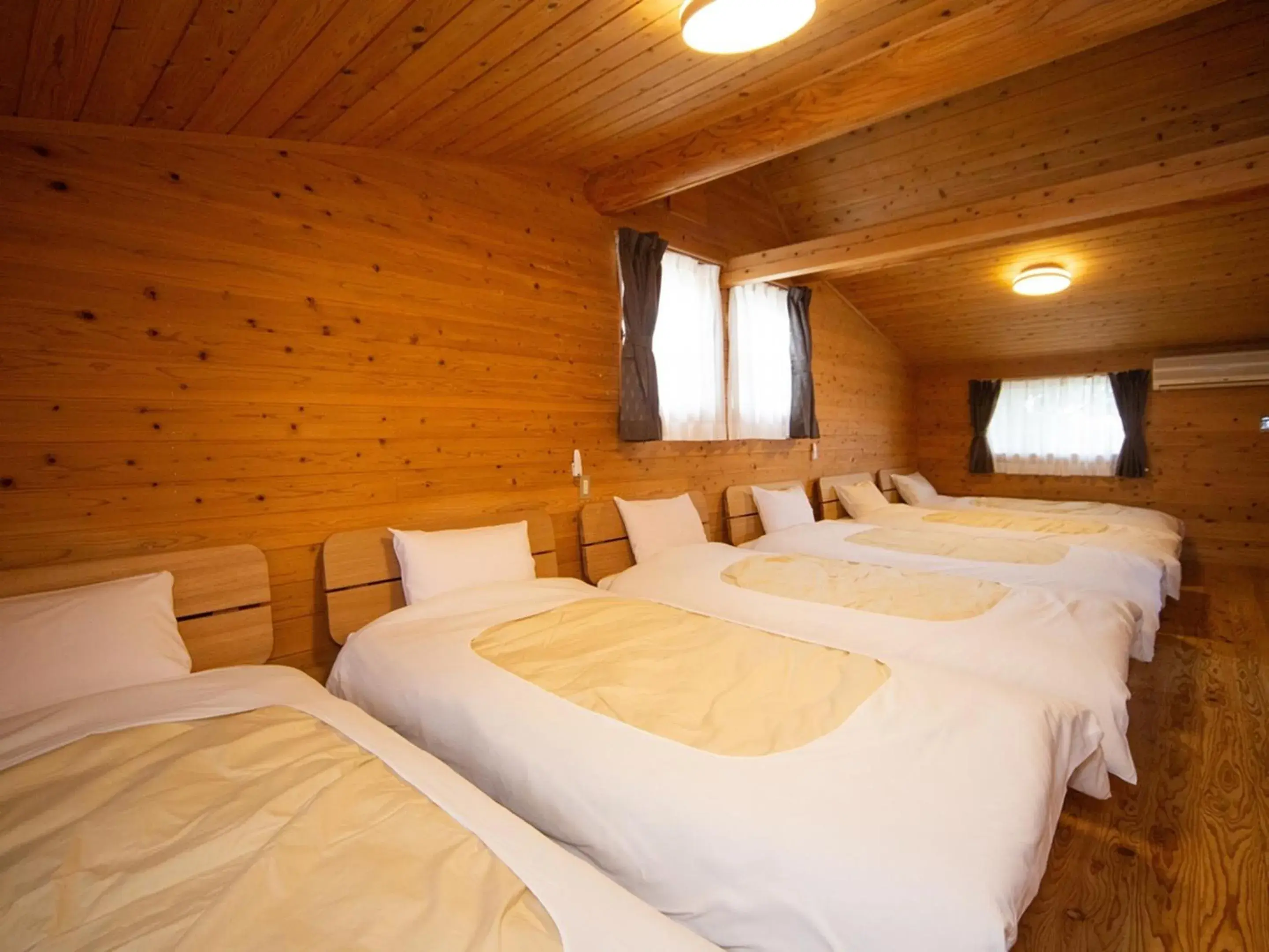 Photo of the whole room, Bed in Matsue Forest Park