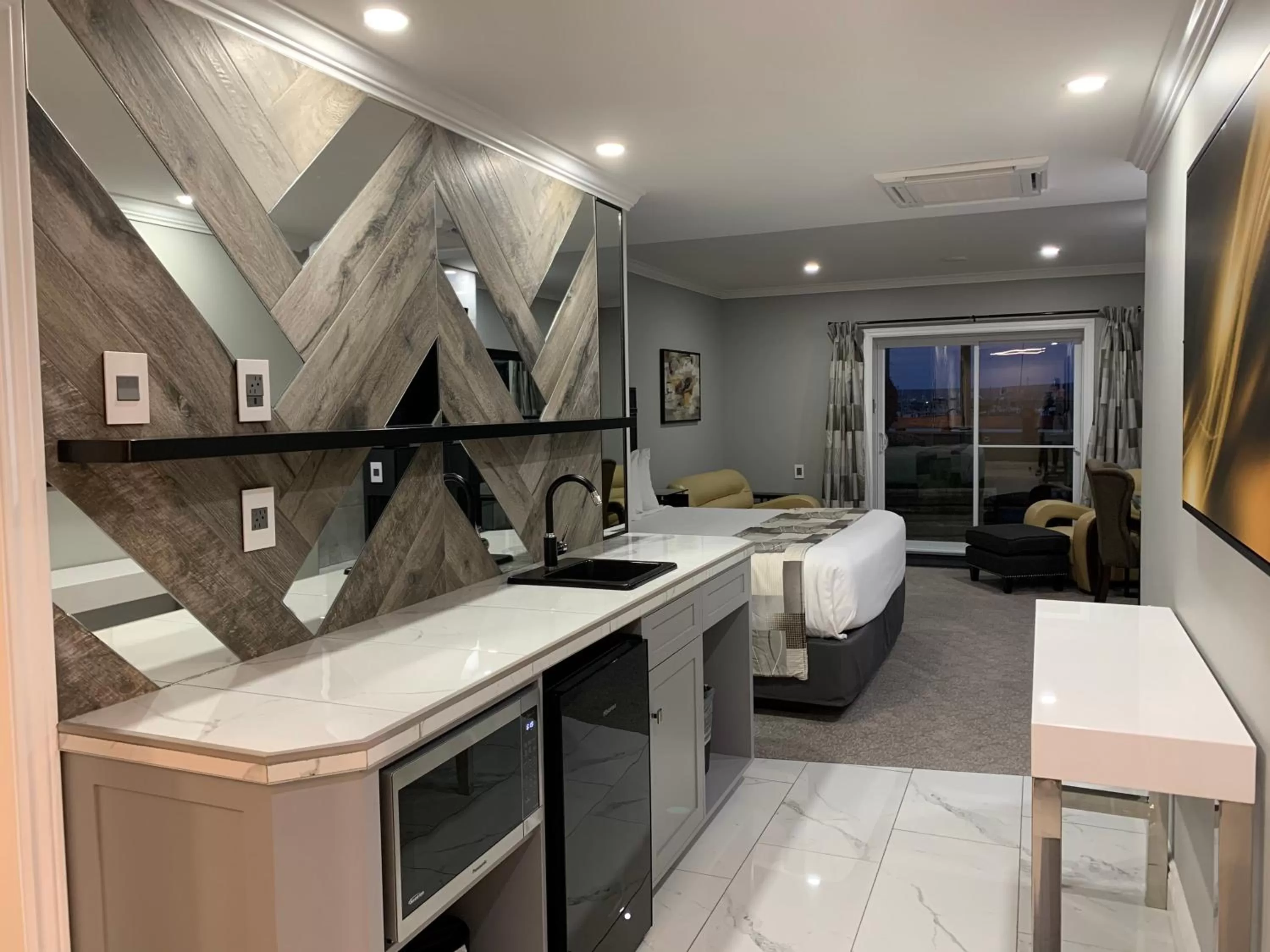 Bathroom in Dockside Suites