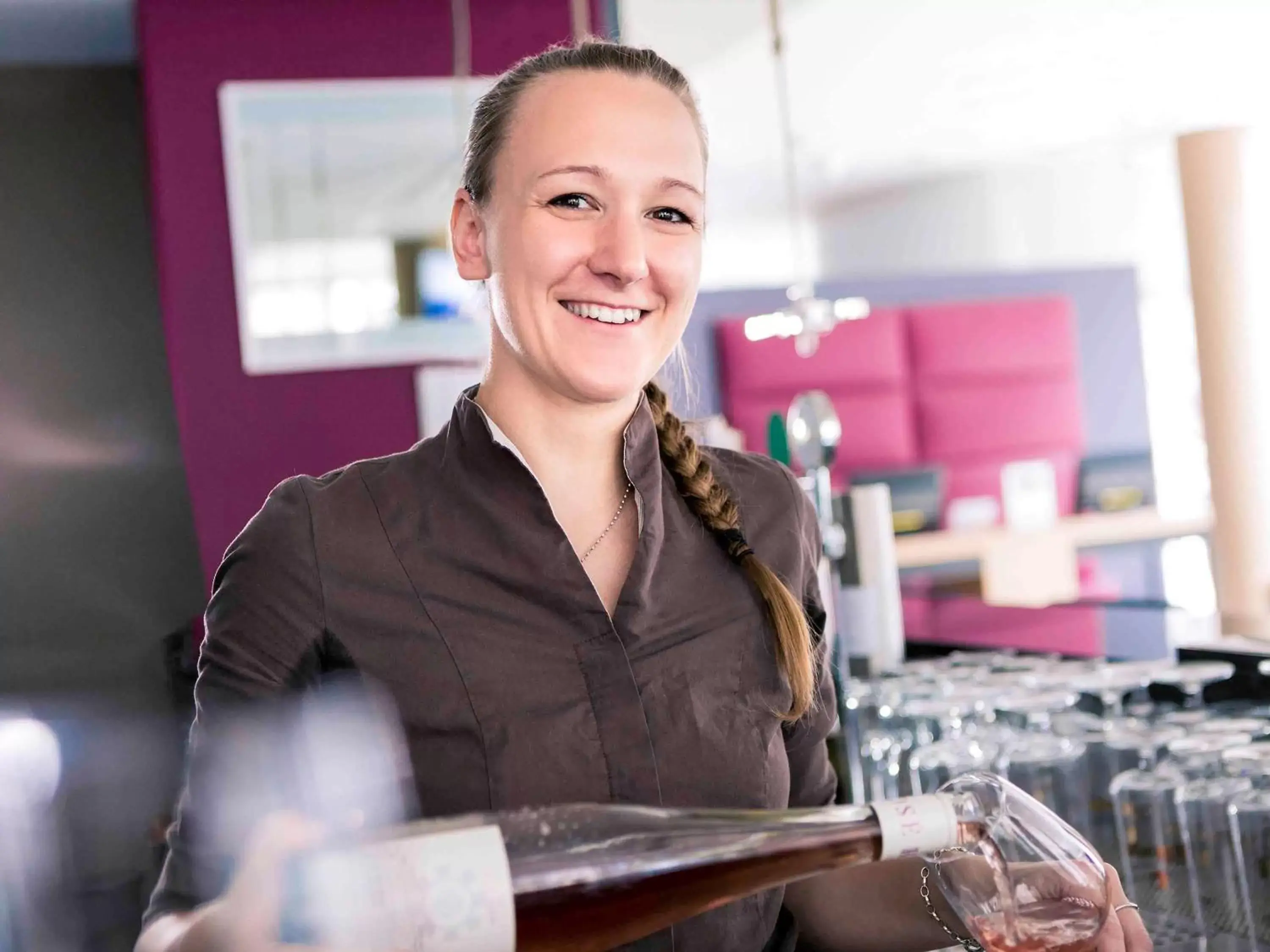 Lounge or bar, Staff in Mercure Hotel Berlin City