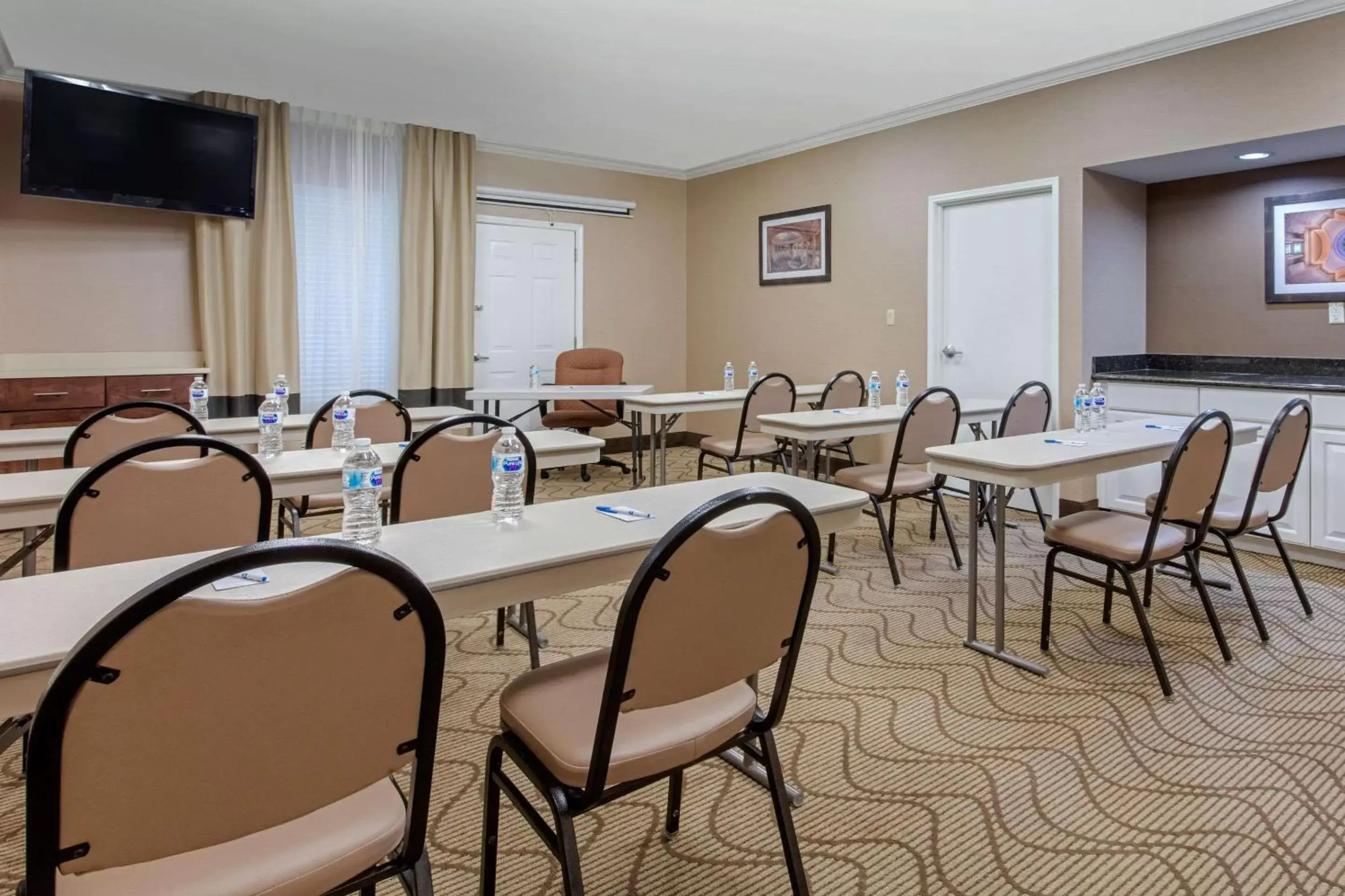 On site in Comfort Inn & Suites Bryant - Benton