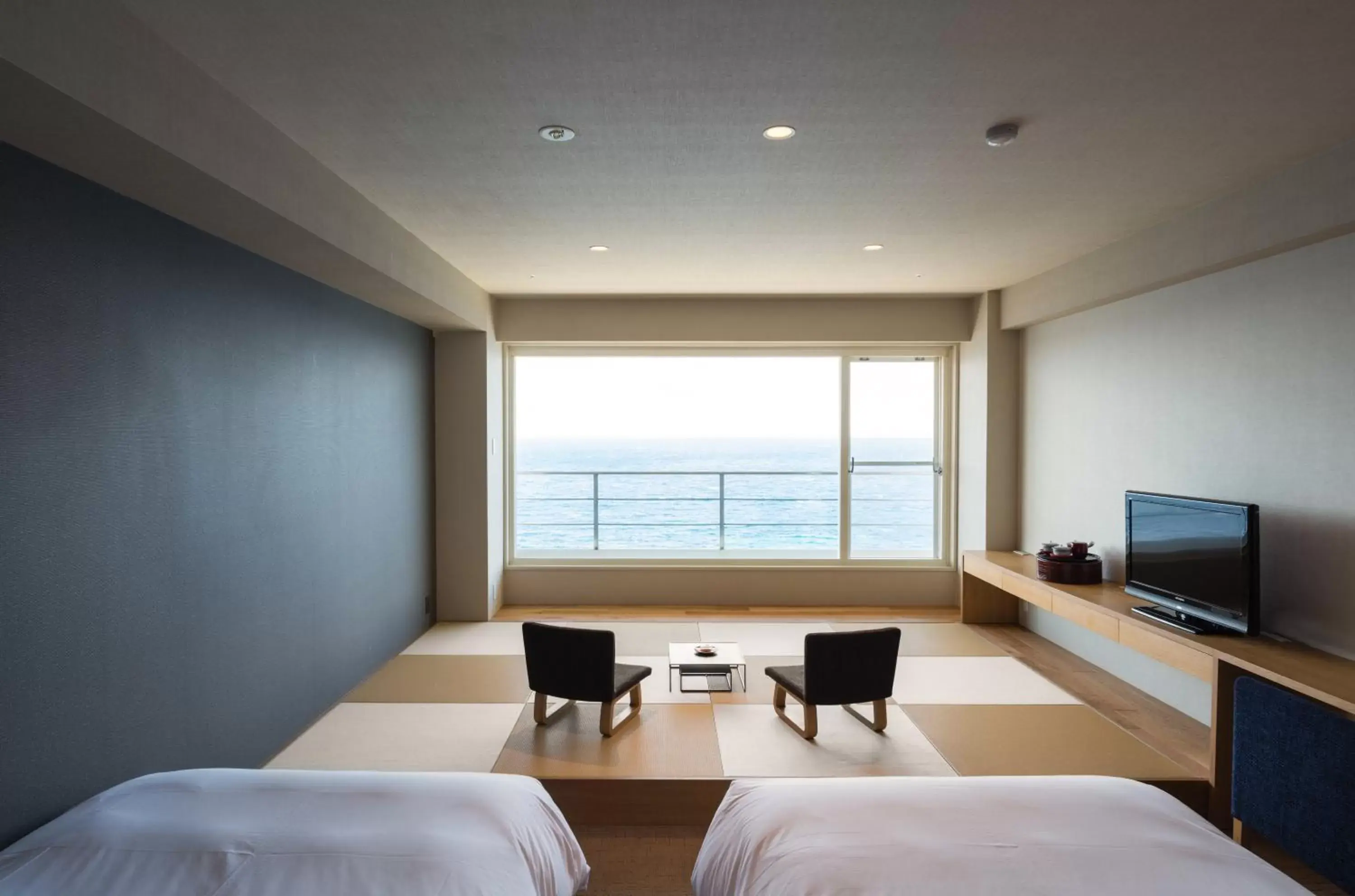 Sea view, Seating Area in Shirahama Key Terrace Hotel Seamore