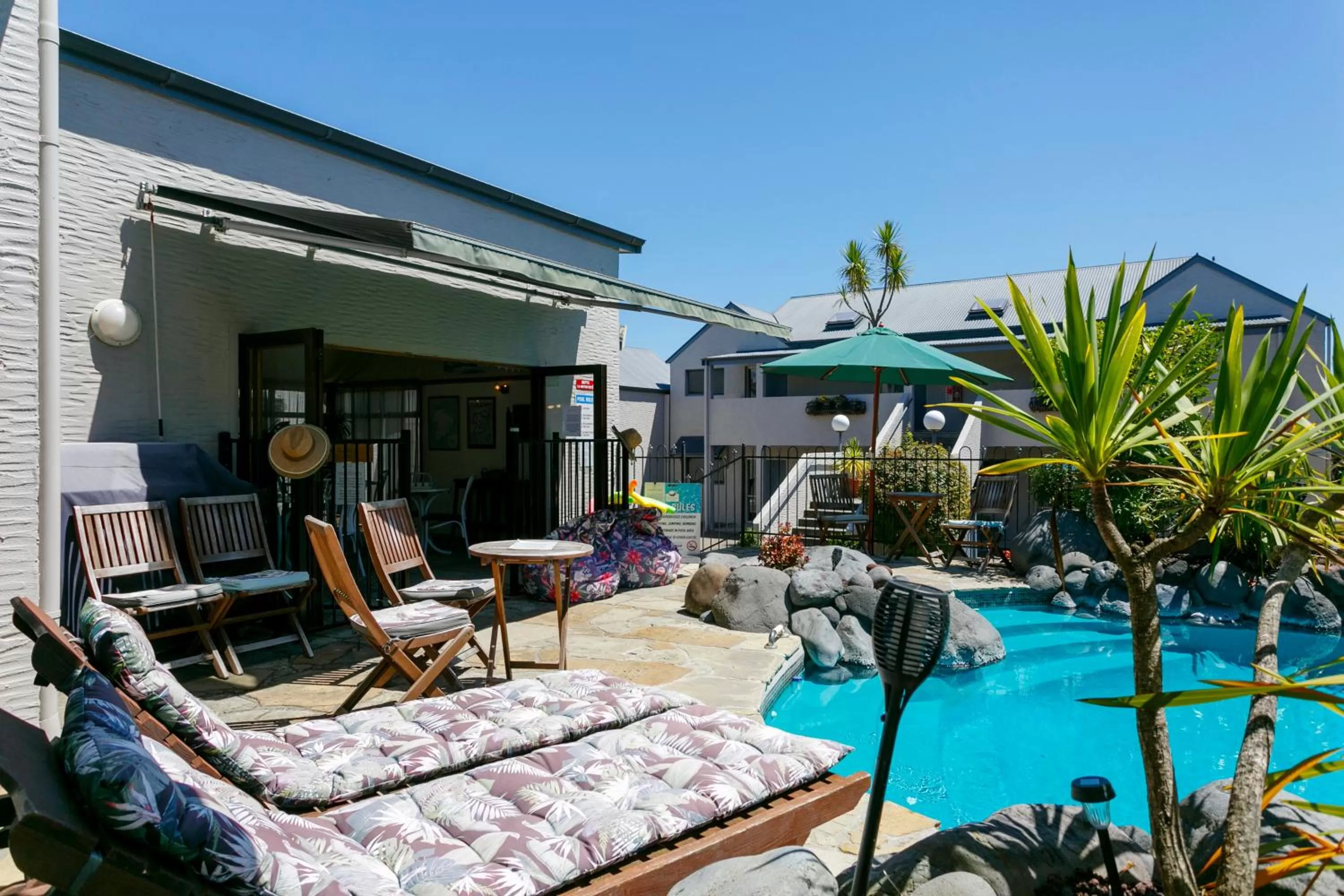 Pool view in Baycrest Thermal Lodge