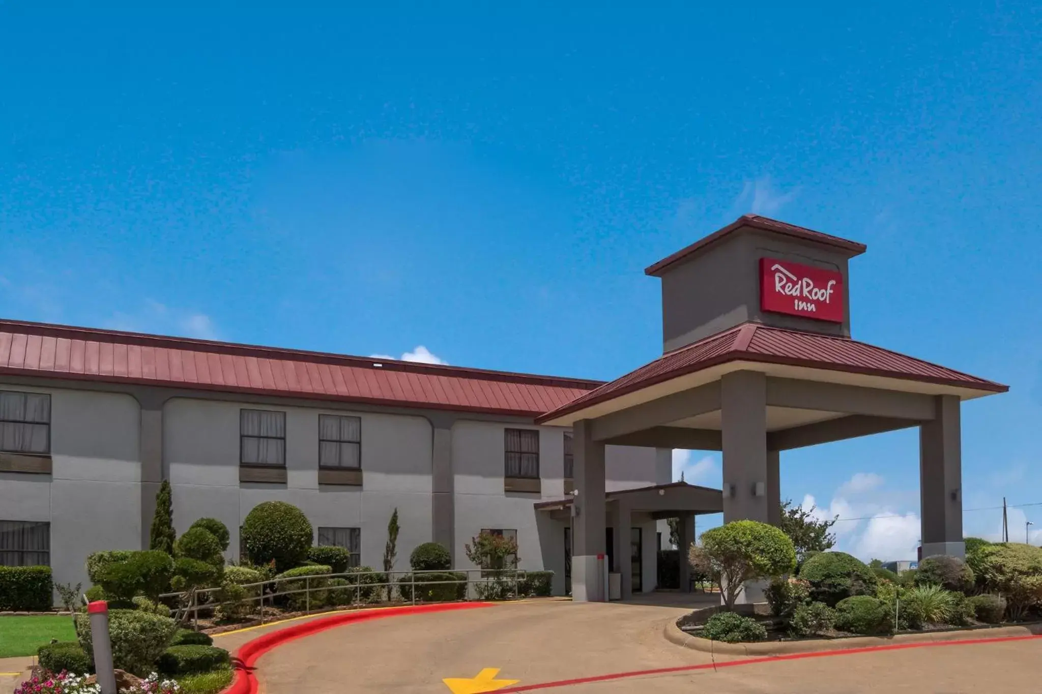 Property Building in Red Roof Inn Terrell