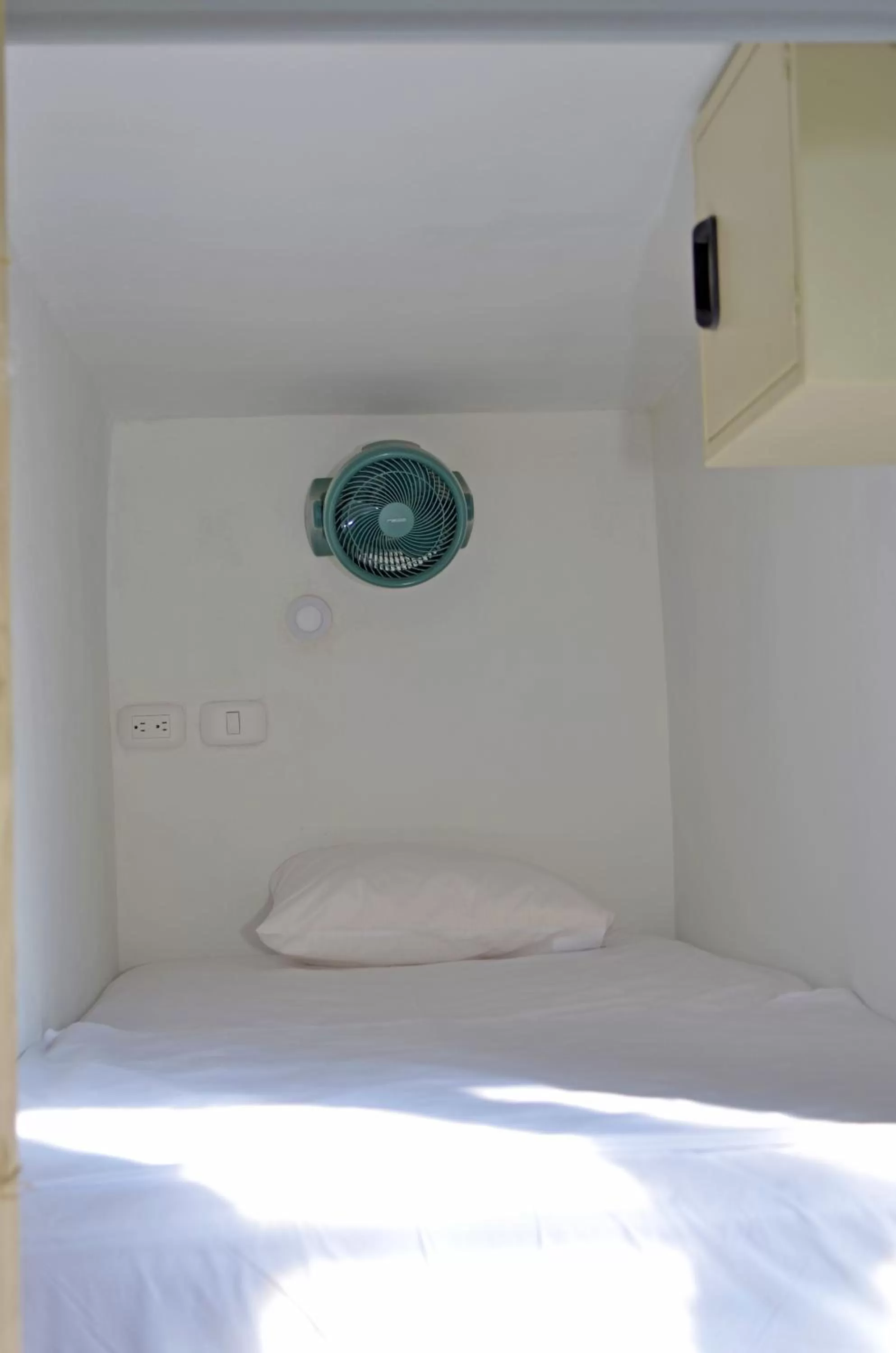 Bed in Faro de Alejandría Hostel