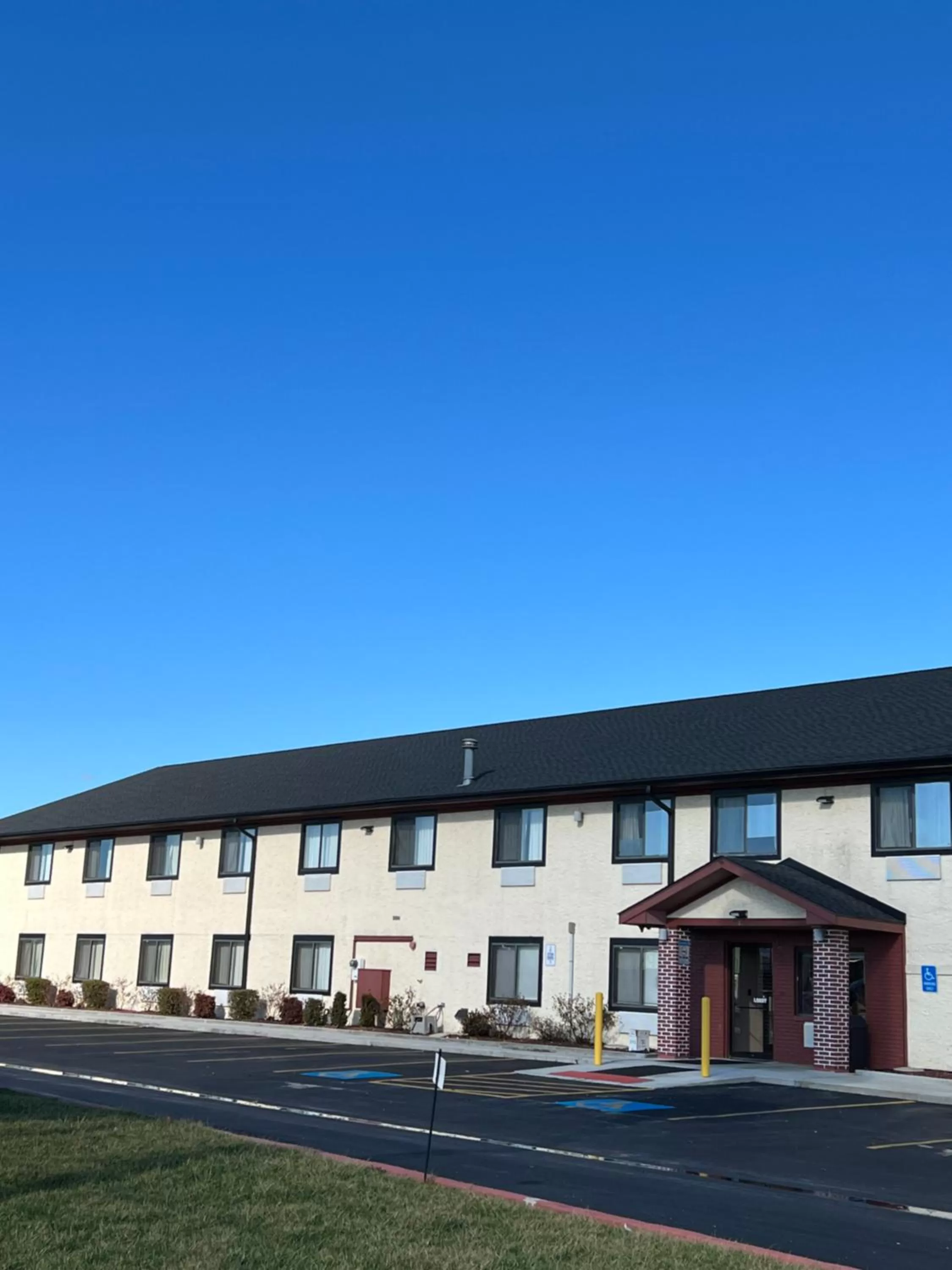 Super 8 by Wyndham Campbellsville KY