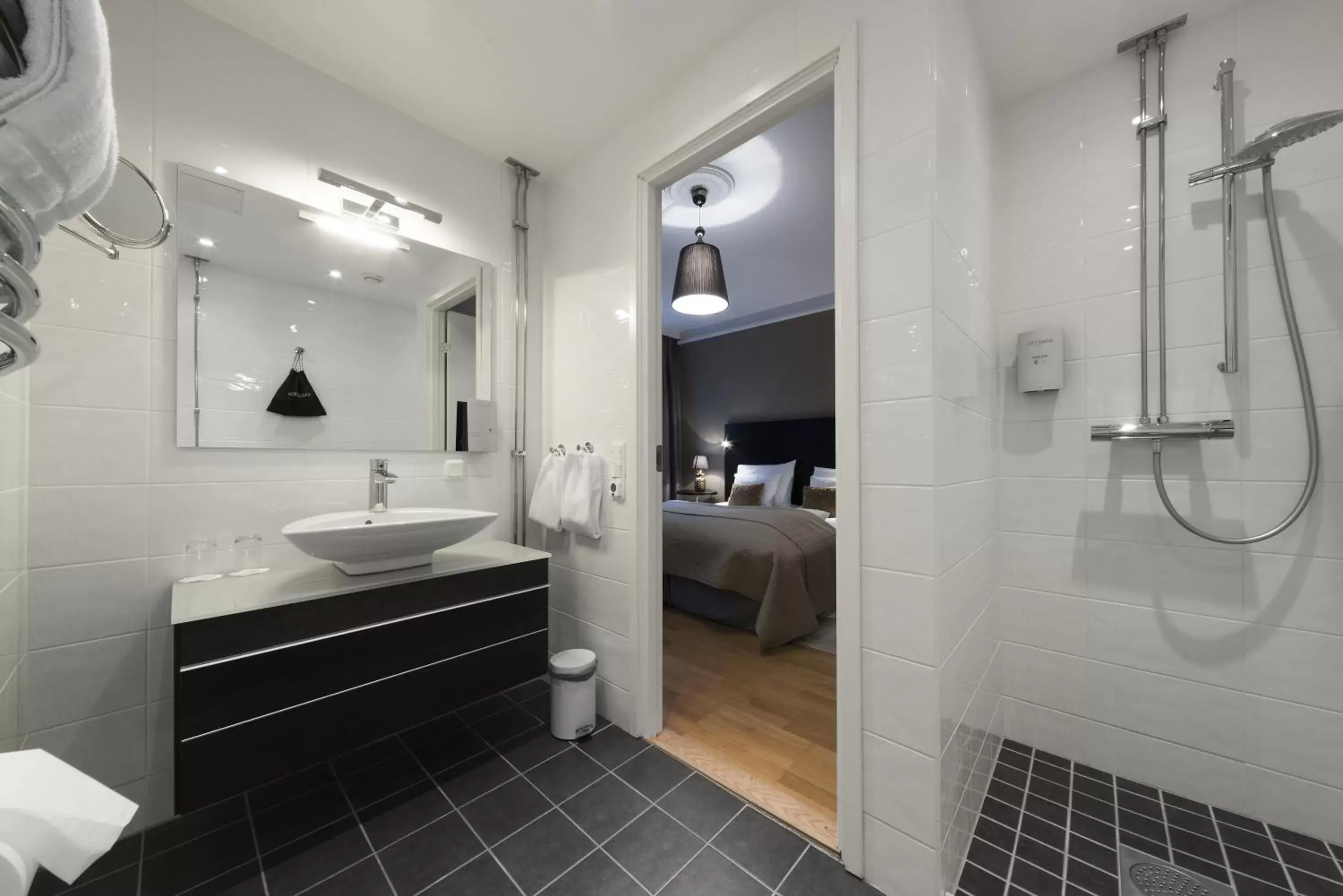 Shower, Bathroom in V Hotel Helsingborg; BW Premier Collection