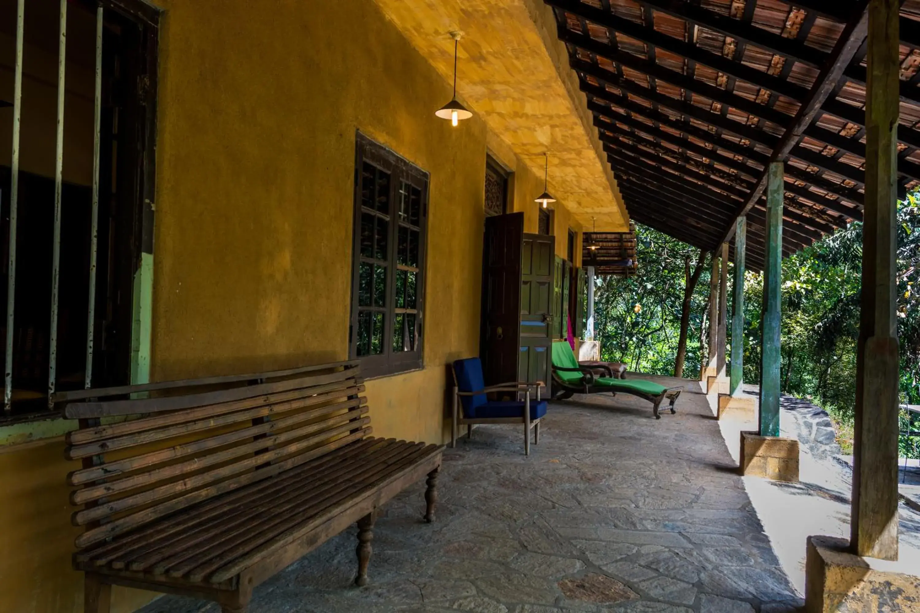 room service in The Kandy Samadhicentre