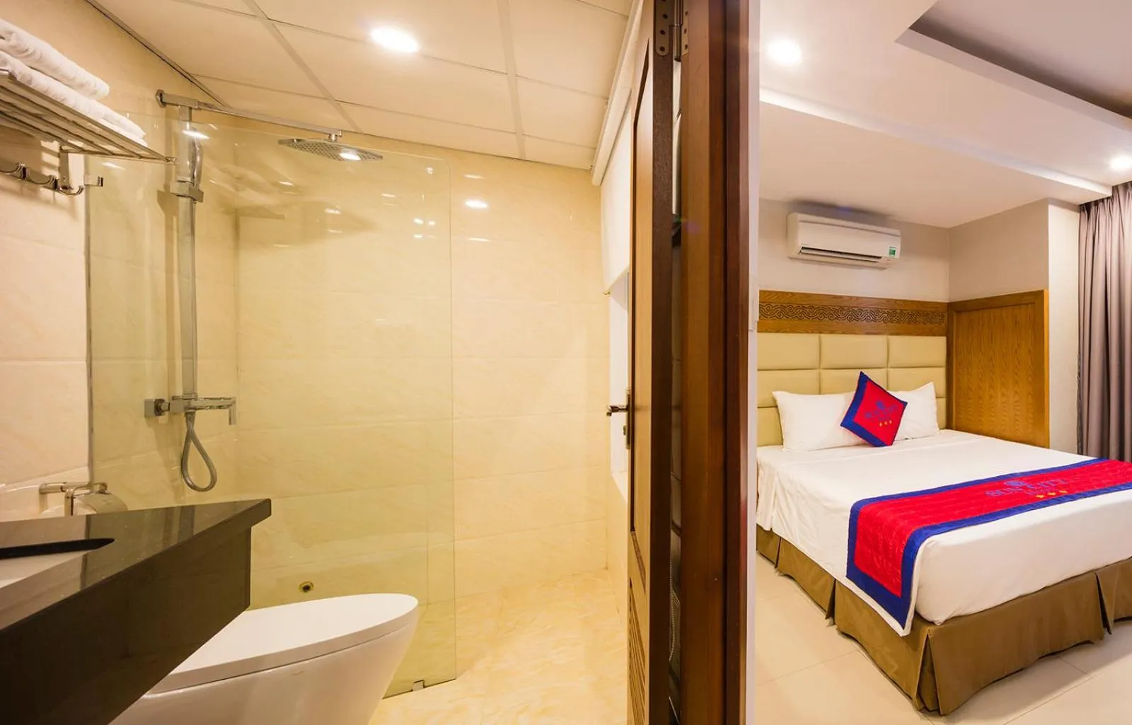 Bed in Sun City Hotel