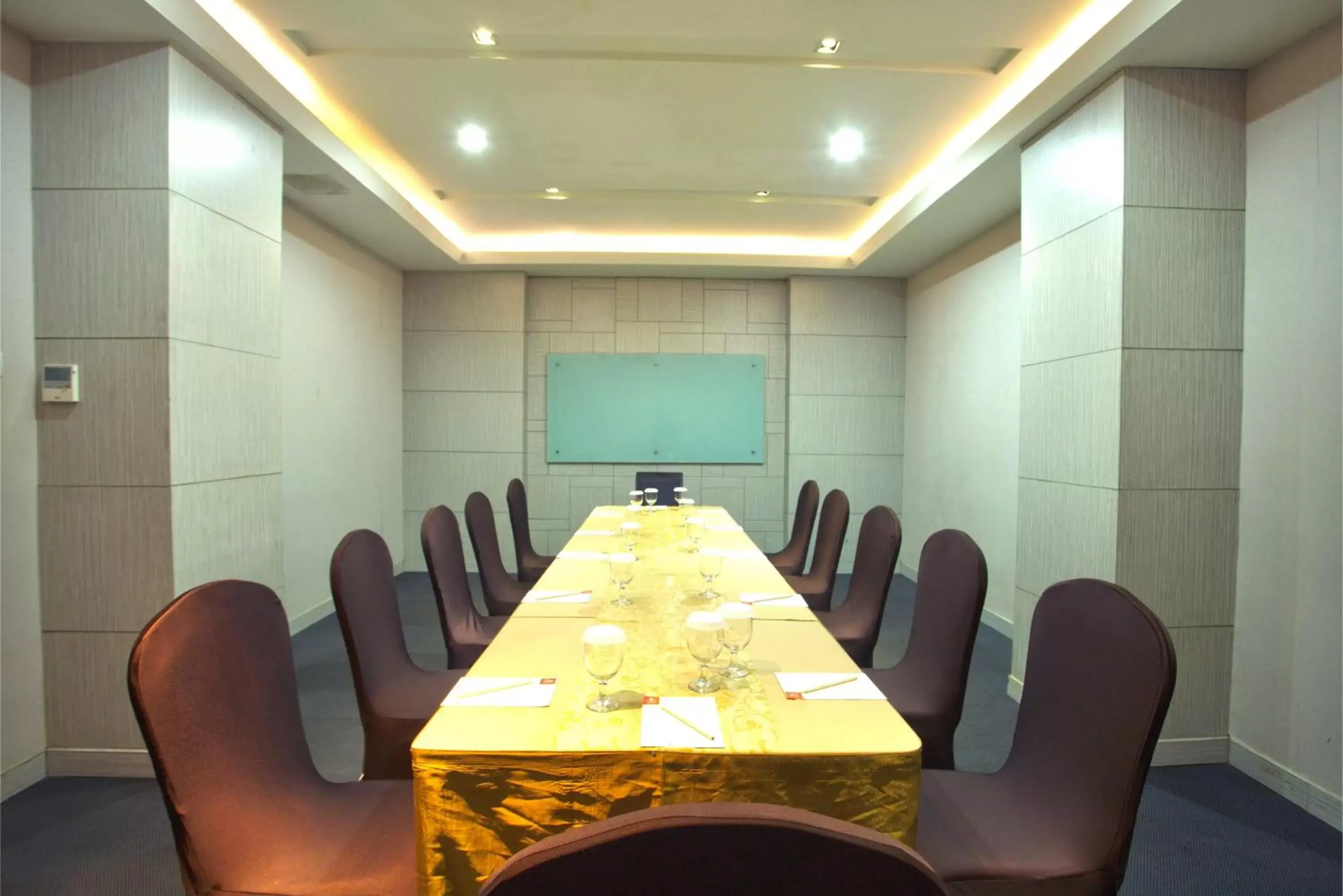 Business facilities in Tjokro Hotel Pekanbaru