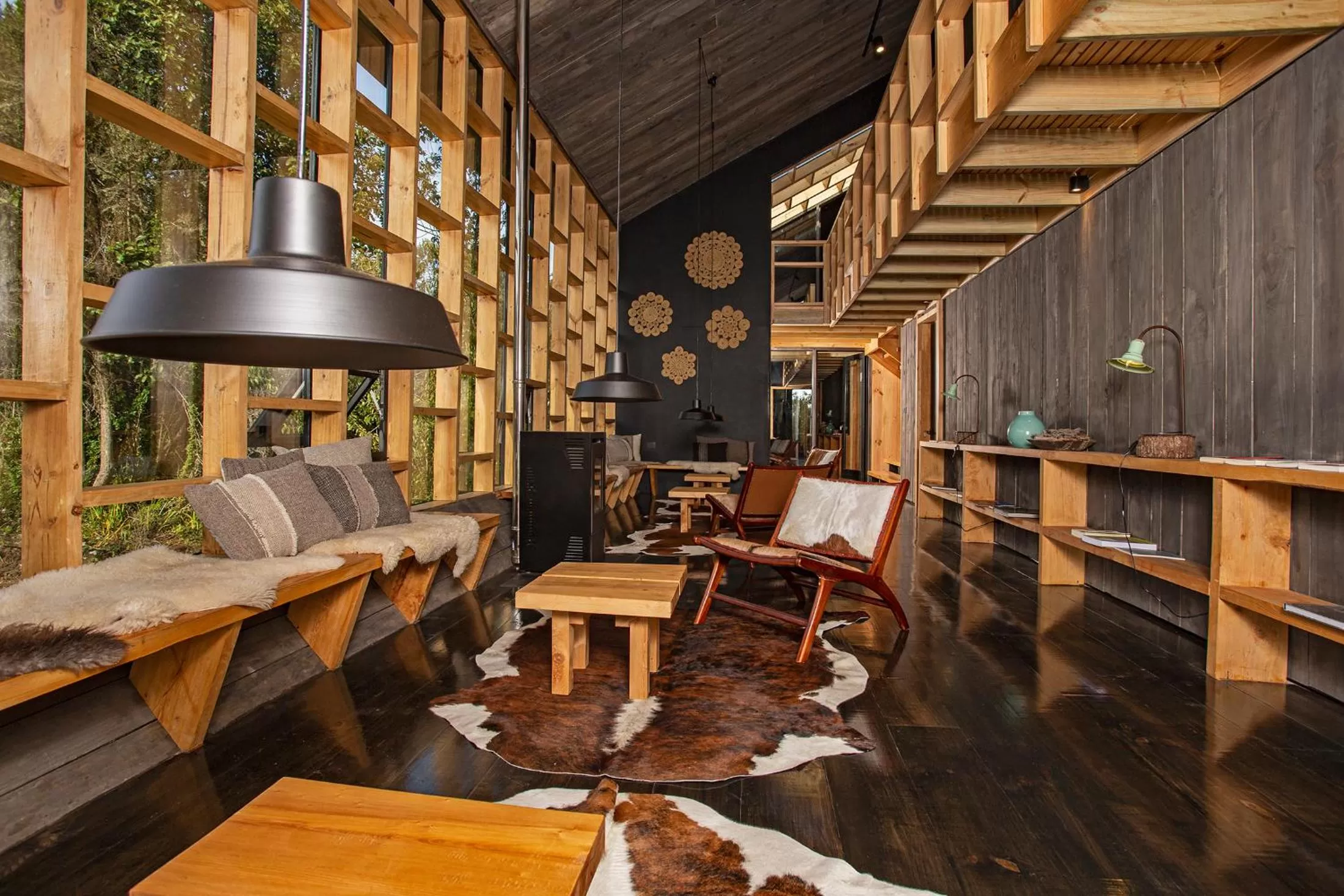 Seating area, Restaurant/Places to Eat in Hotel & Cava Estancia Rilán