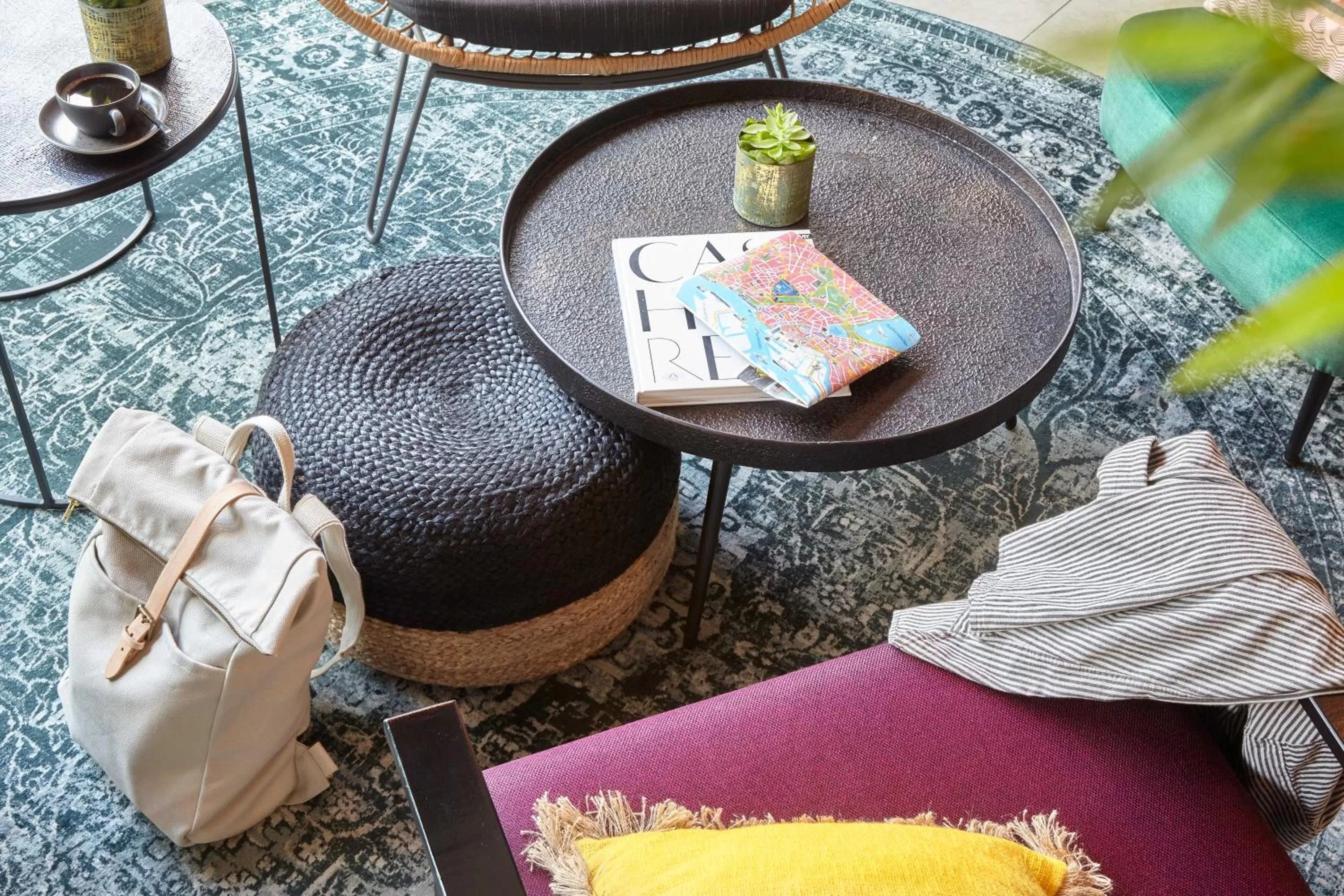 Seating area in the niu Fusion