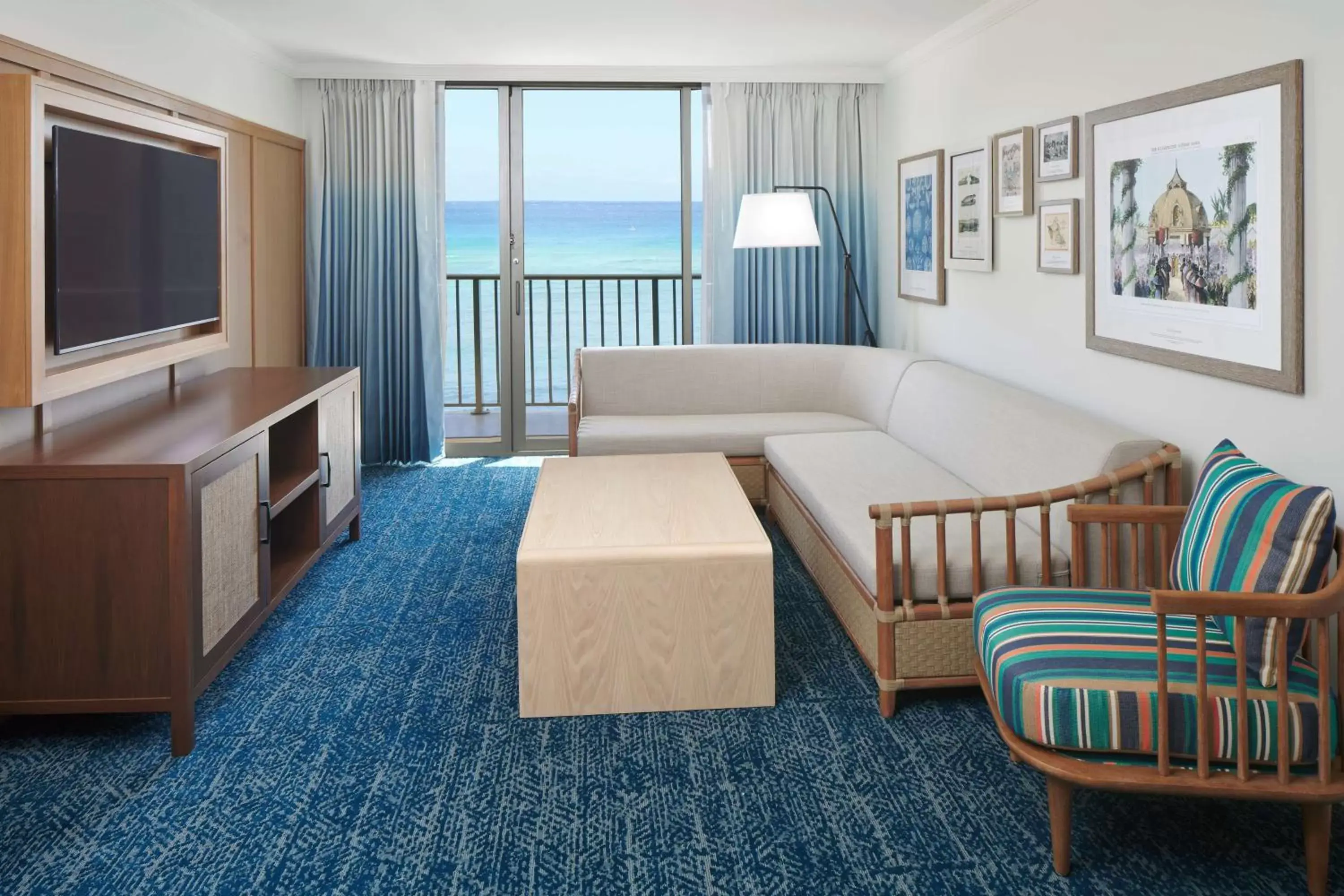 Bedroom, Seating Area in OUTRIGGER Reef Waikiki Beach Resort