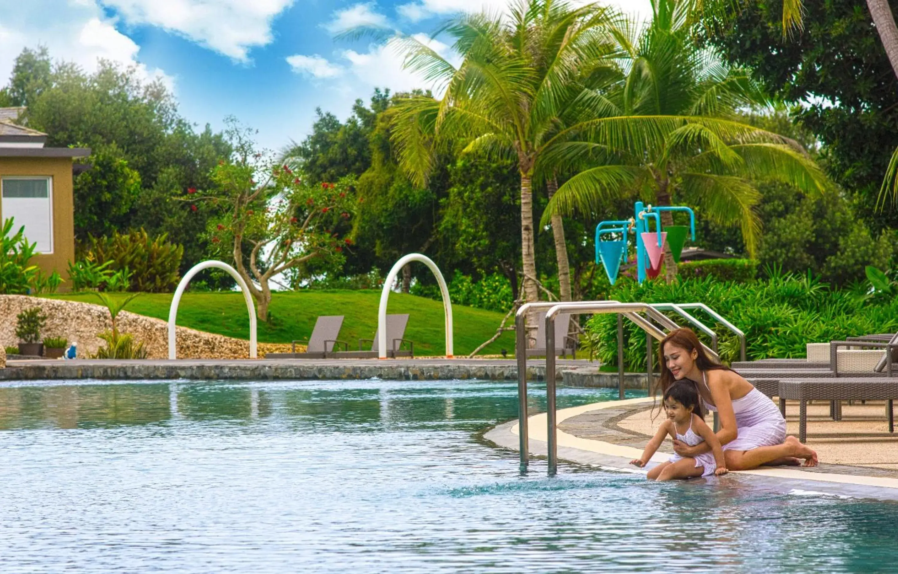 Swimming Pool in BE Grand Resort, Bohol