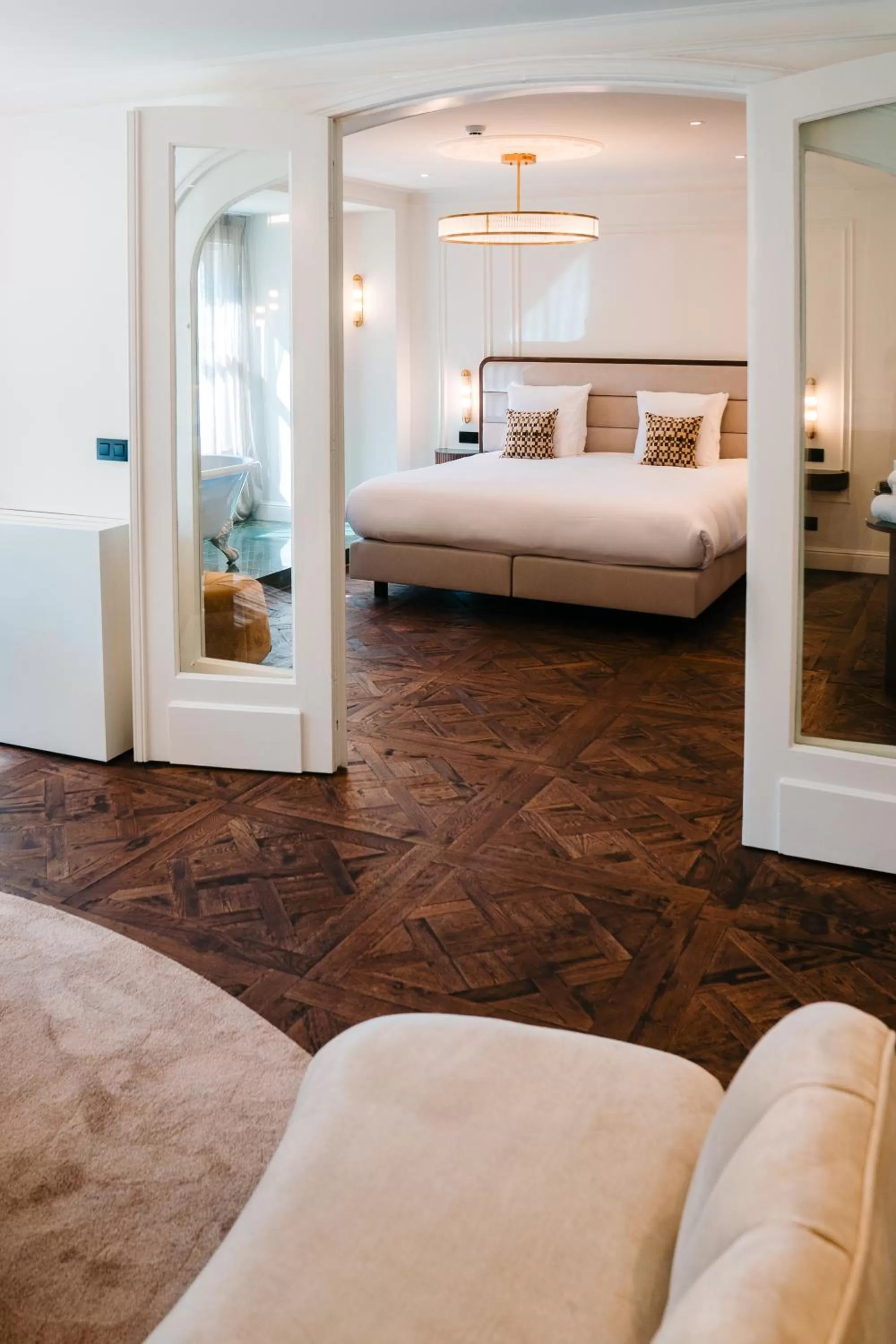 Bed in Hotel Du Parc