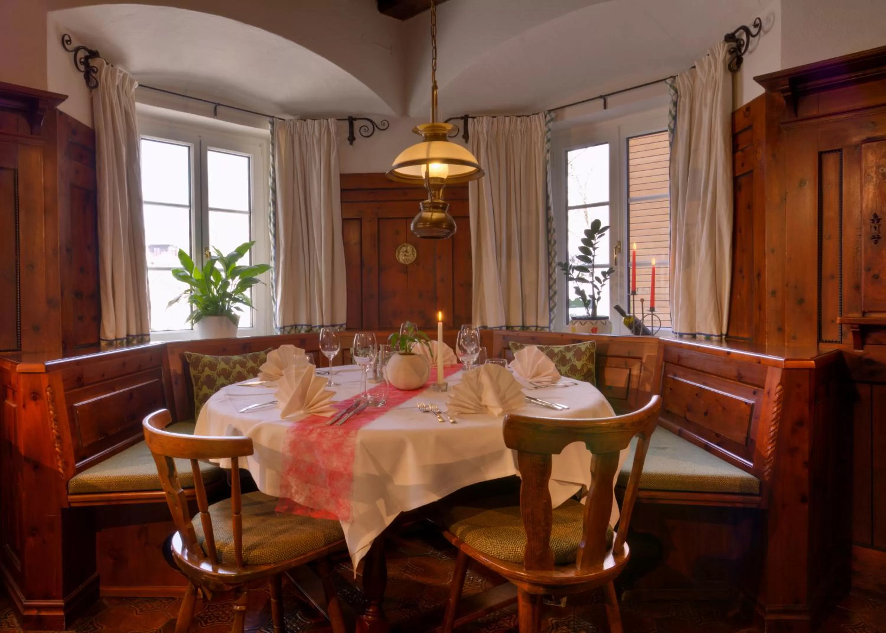 Restaurant/places to eat in Wohlfühlhotel Goiserer Mühle