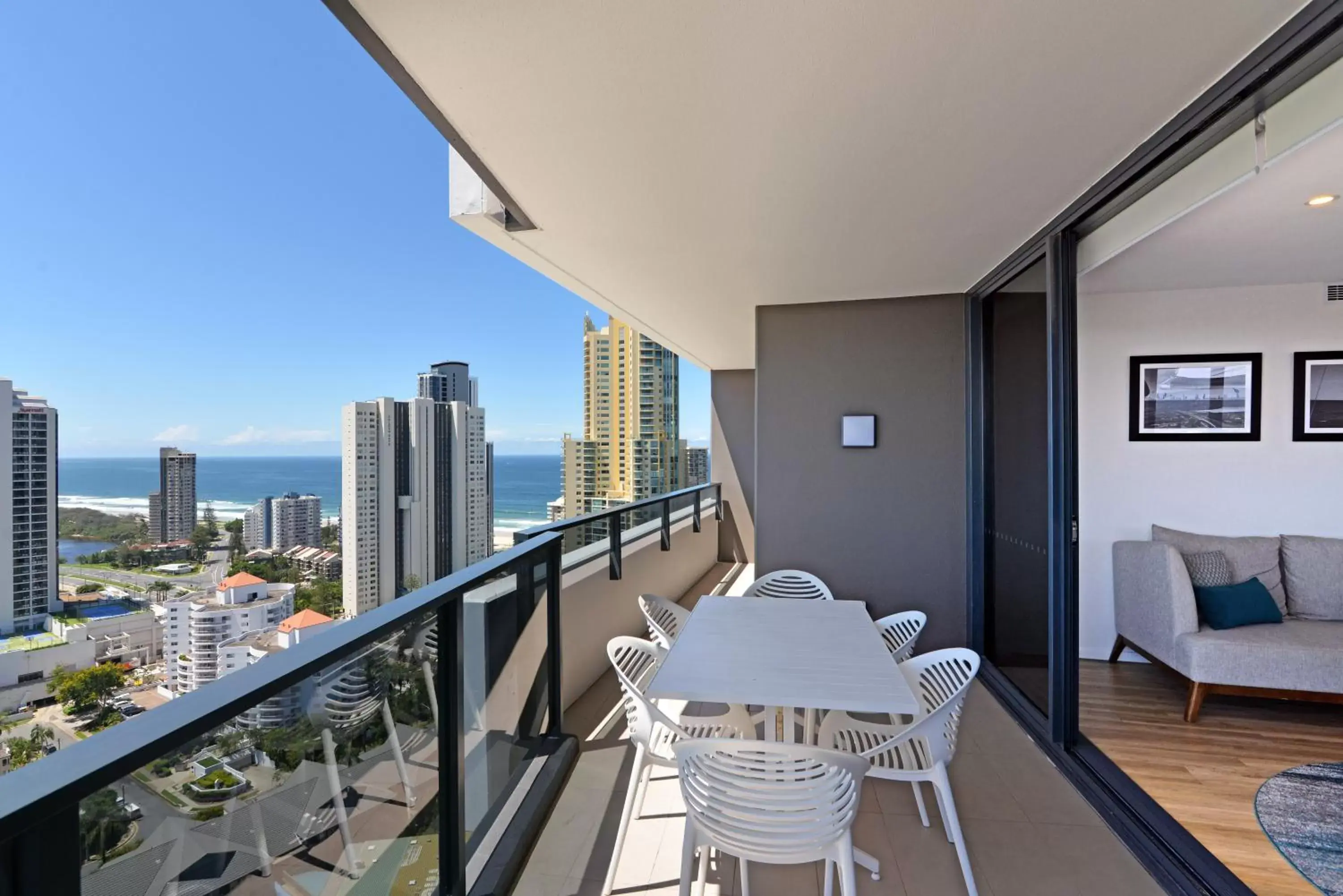 Balcony/Terrace in Ruby Gold Coast by CLLIX
