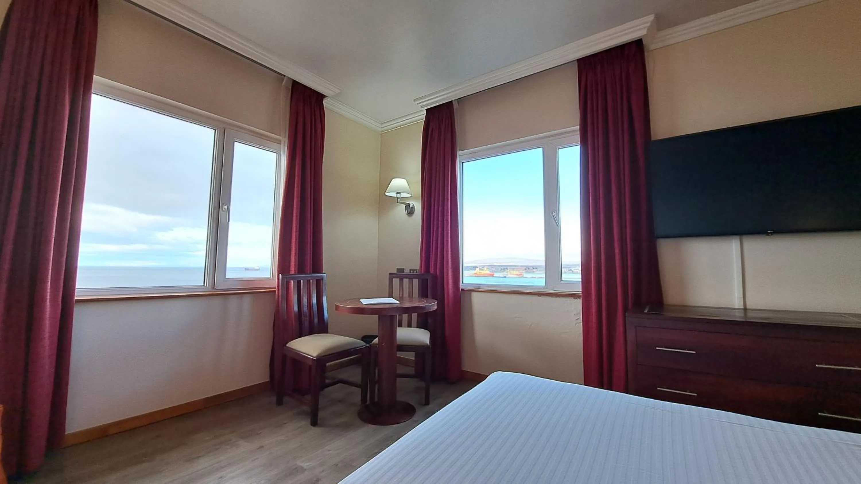 Bed in Hotel Diego de Almagro Punta Arenas