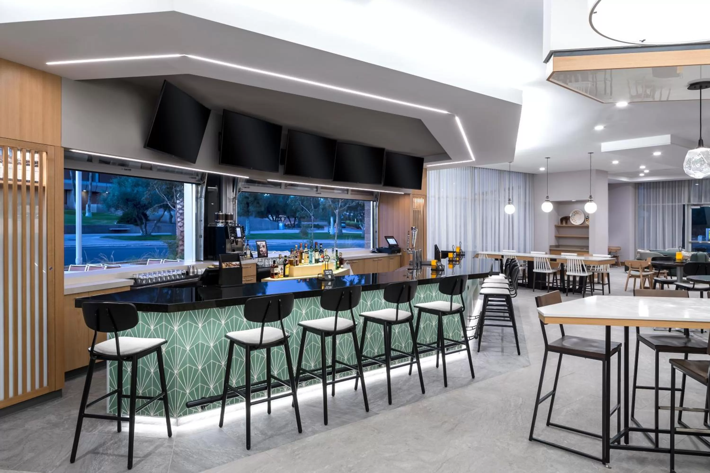 Restaurant/places to eat in Hyatt House Tempe Phoenix University