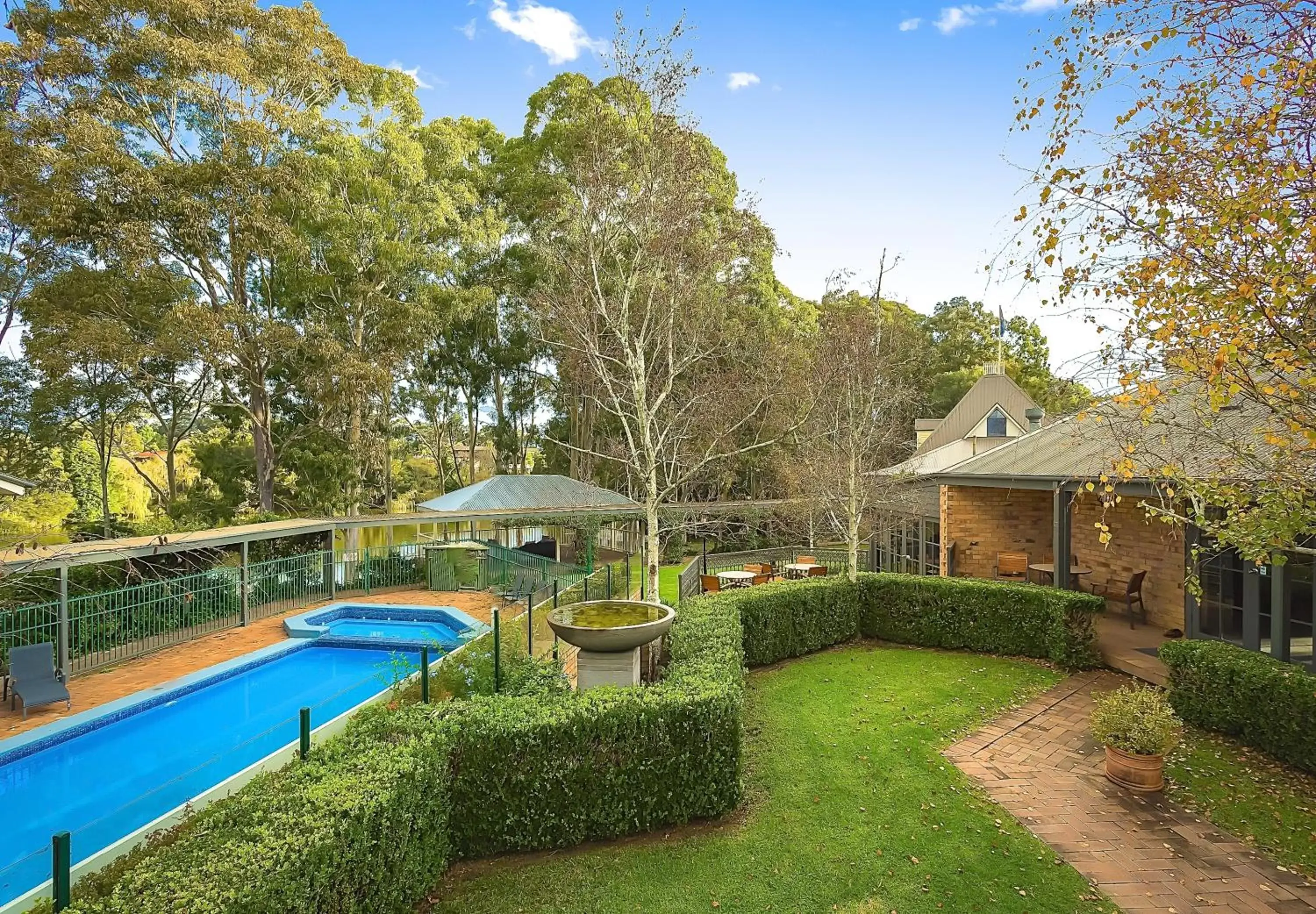 Swimming pool in Lincoln Downs Resort Batemans Bay Swimming pool in Lincoln Downs Resort Batemans Bay