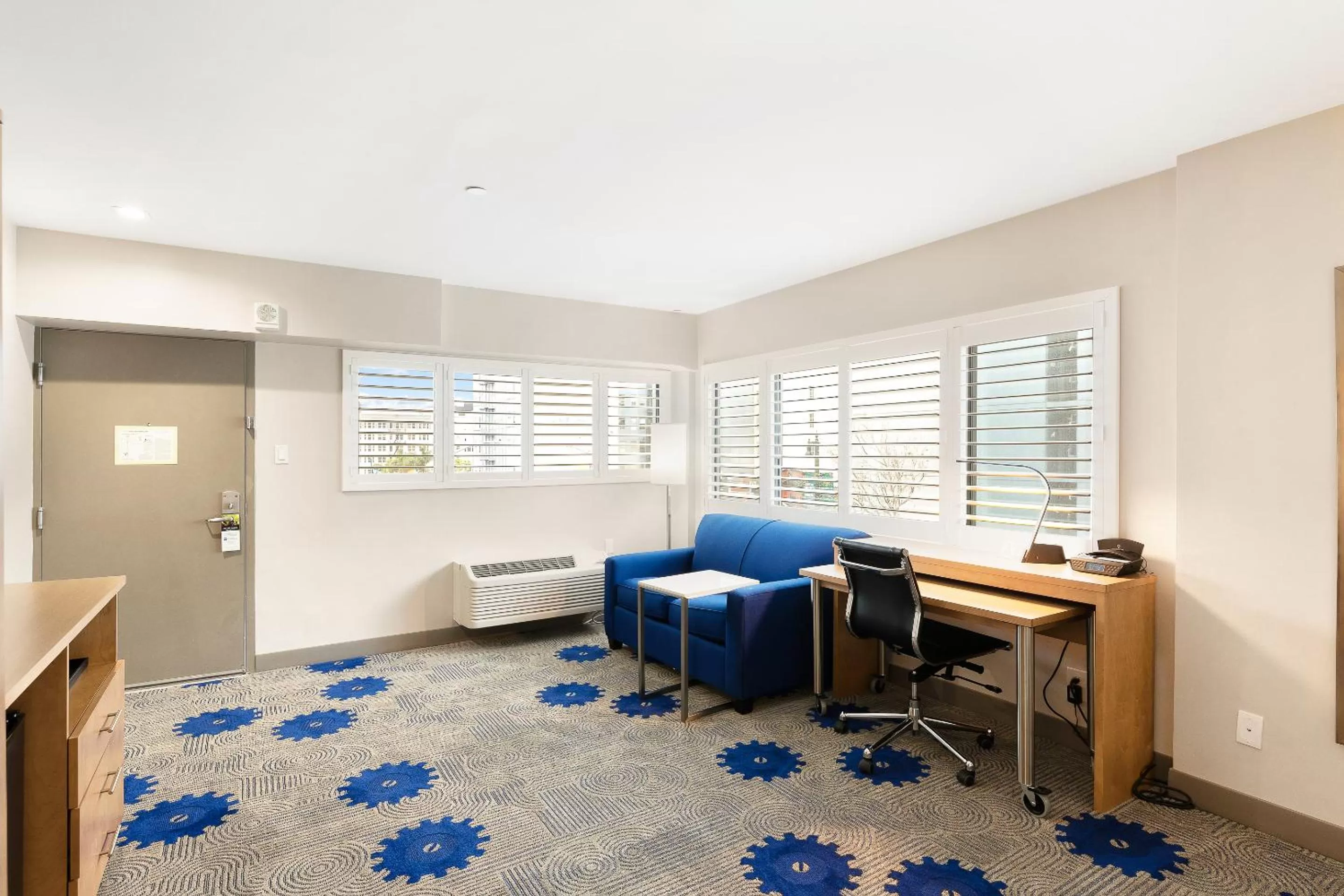 Living room in Best Western Red Coach Inn