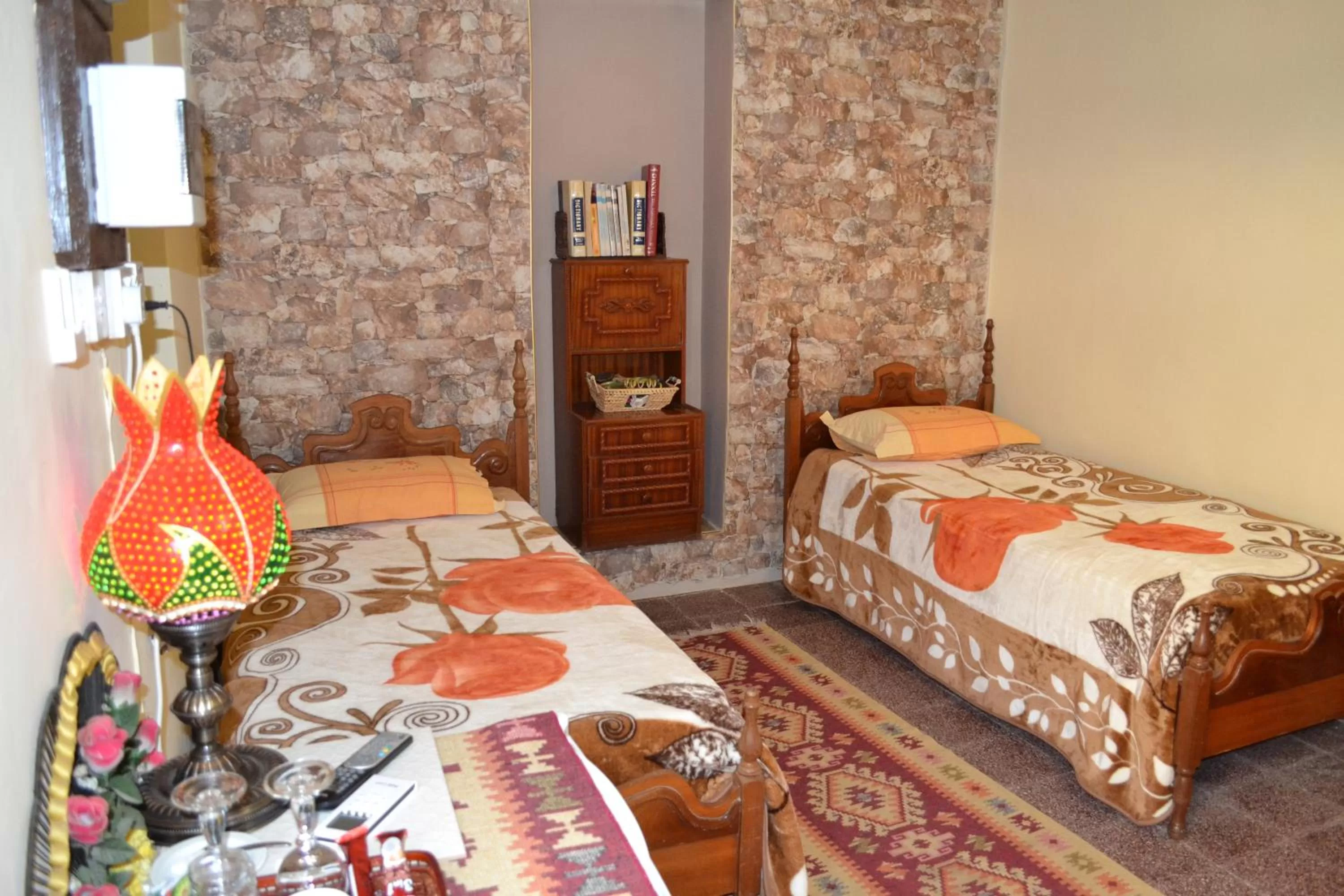 Photo of the whole room, Bed in Mystery Garden Guest House