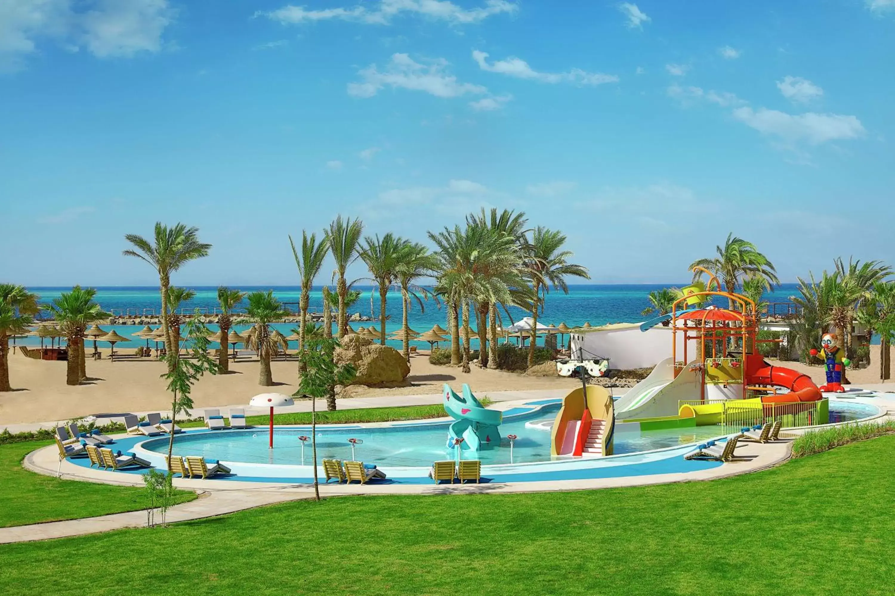 Pool view, Swimming Pool in Hilton Hurghada Plaza Hotel