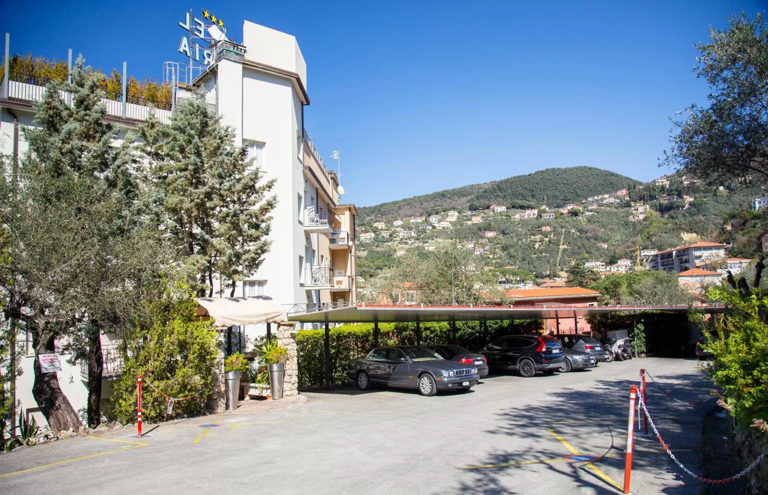 Property building, Winter in Doria Park Hotel