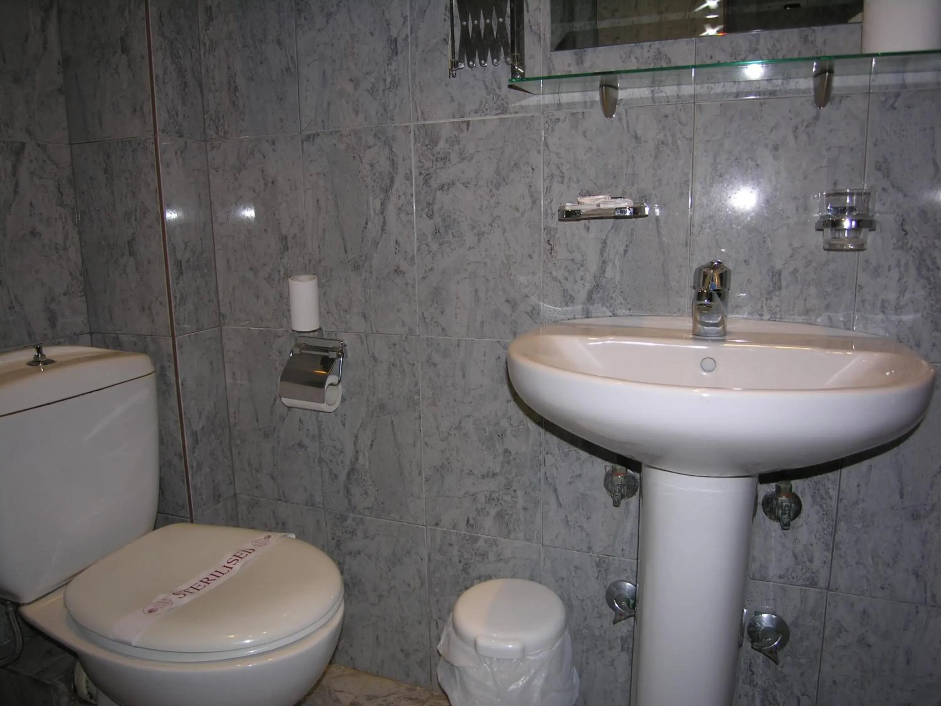 Bathroom in Filippos
