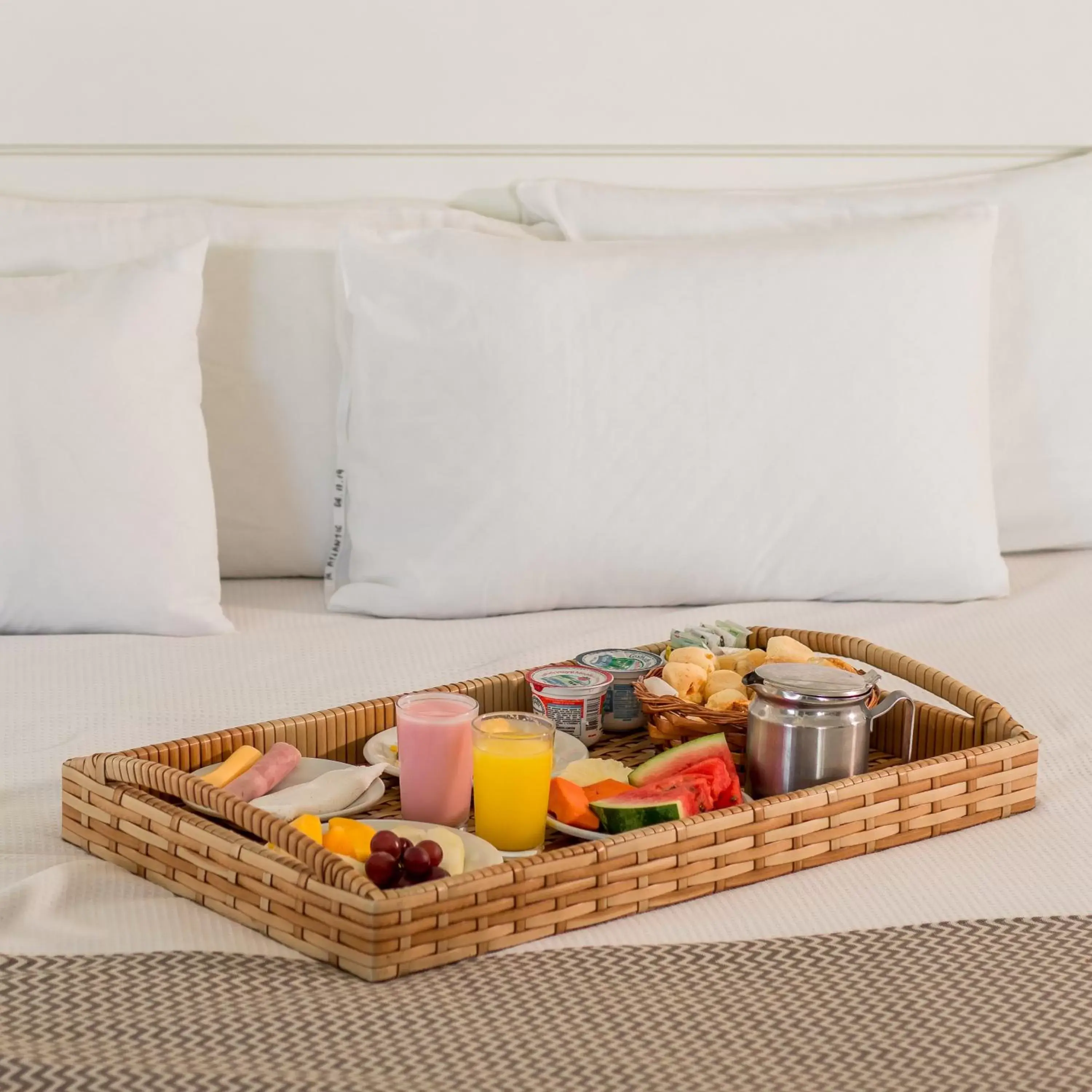 Breakfast in Maceió Atlantic Suites Breakfast in Maceió Atlantic Suites