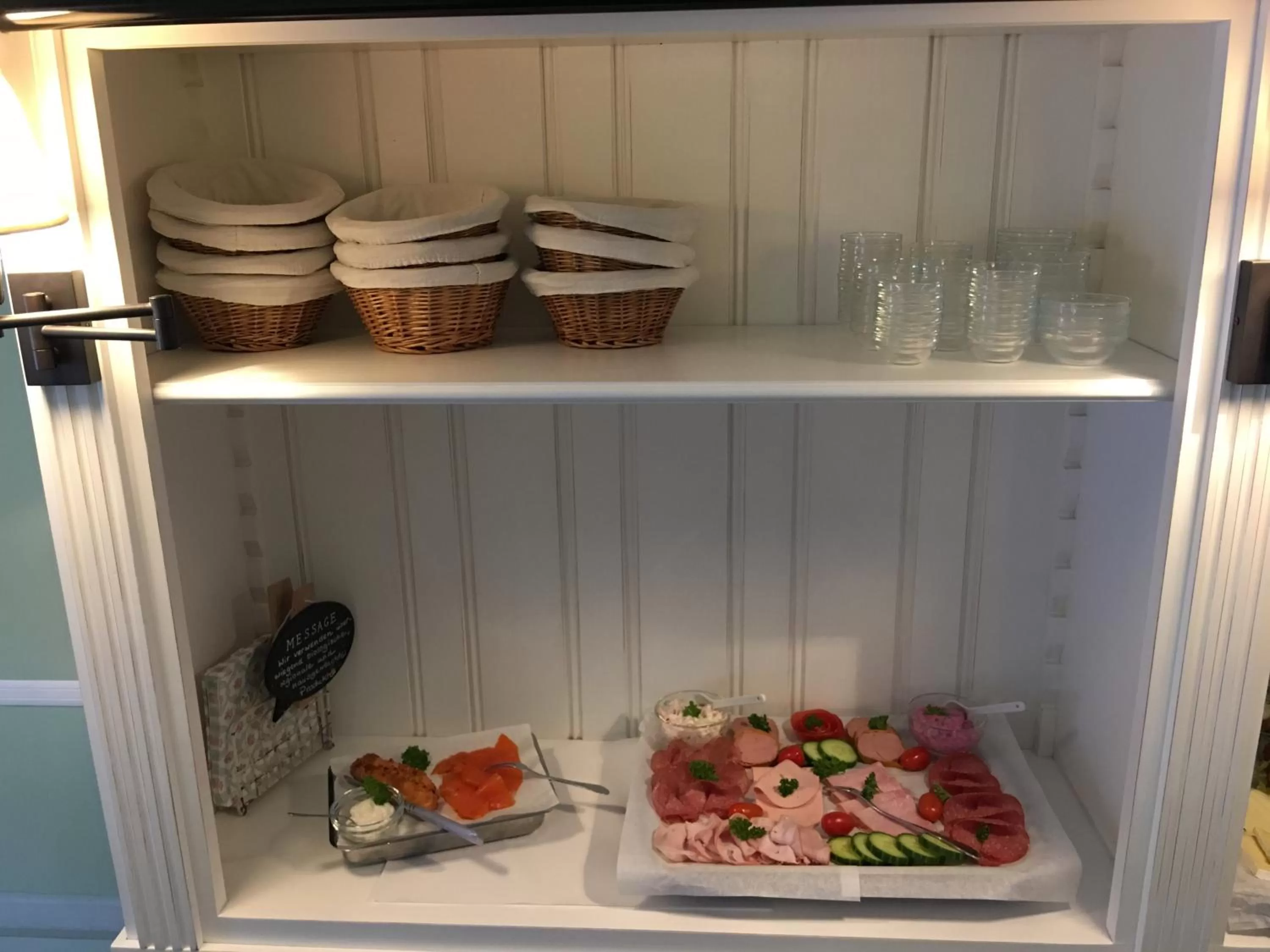 Buffet breakfast in Hotel Bed & Breakfast am Dom