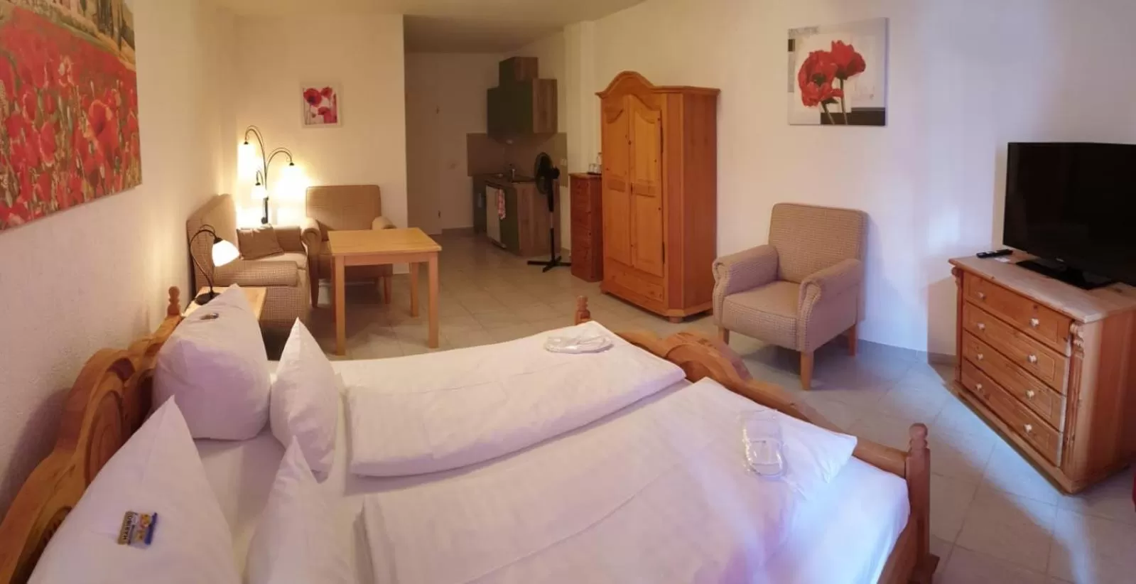 View (from property/room), Bed in Hotel Zur alten Stadtkellerei Leipzig