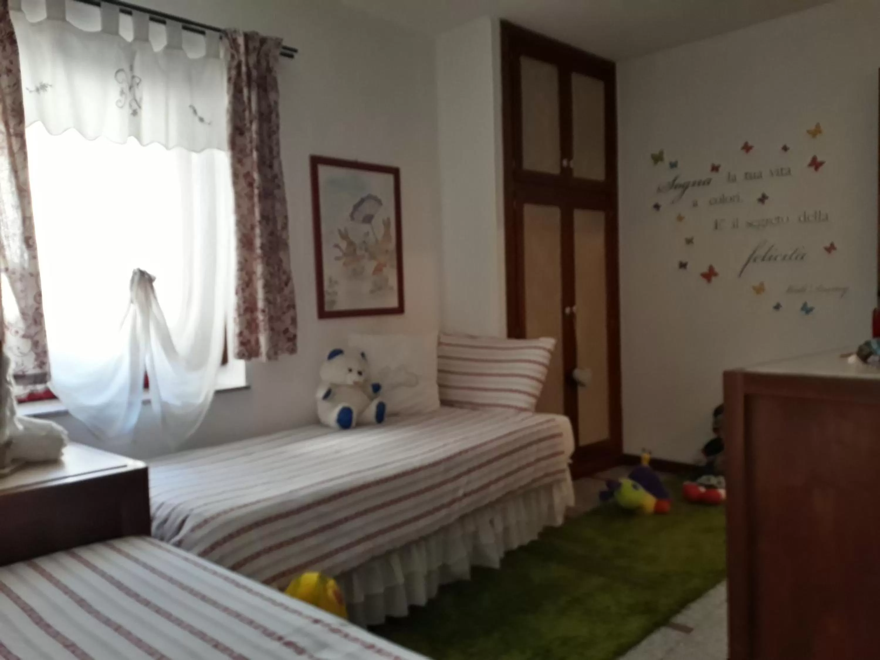 Photo of the whole room, Bed in Le Coeur du Pont