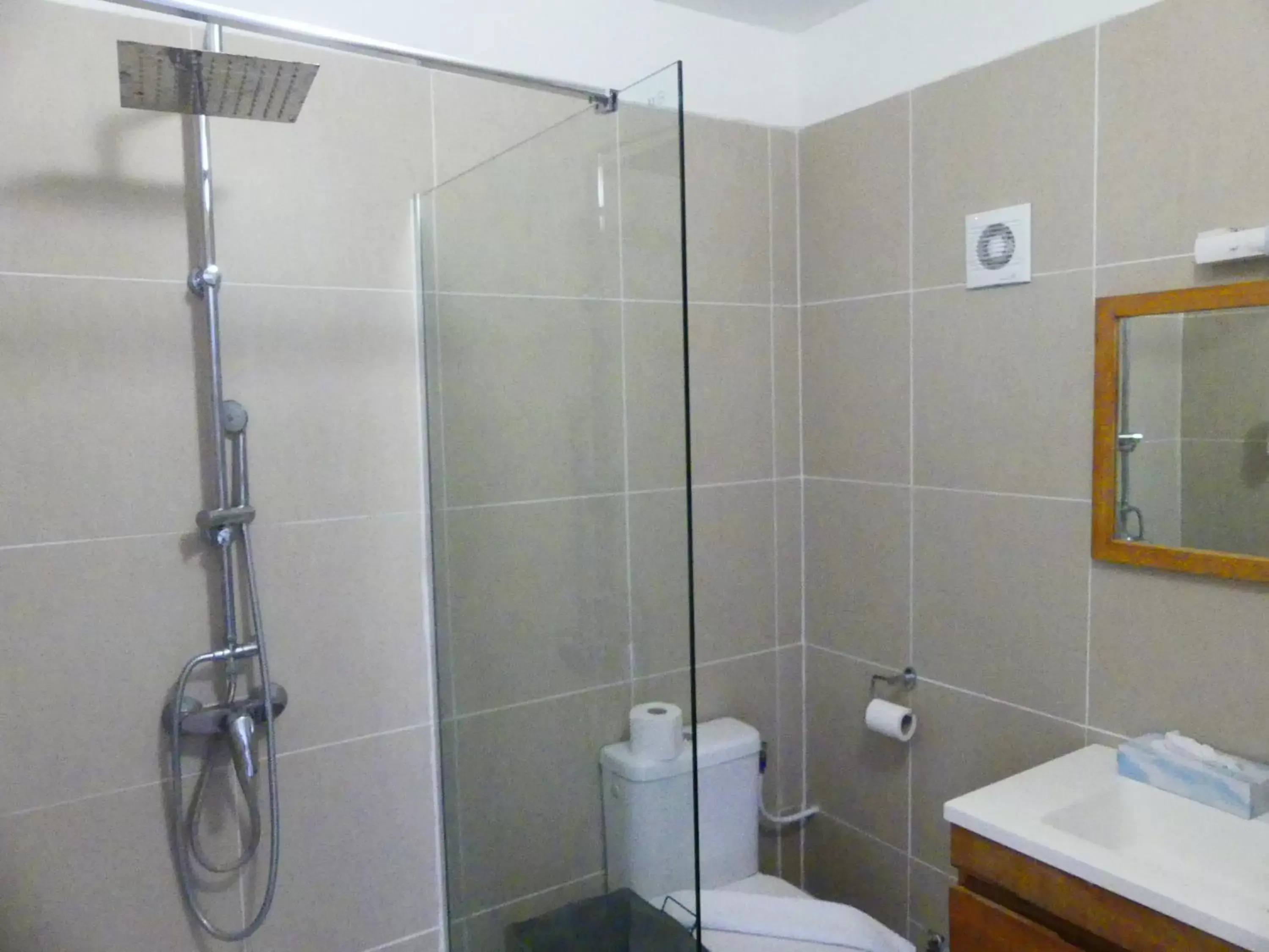Shower, Bathroom in Coco Beach Marie-Galante