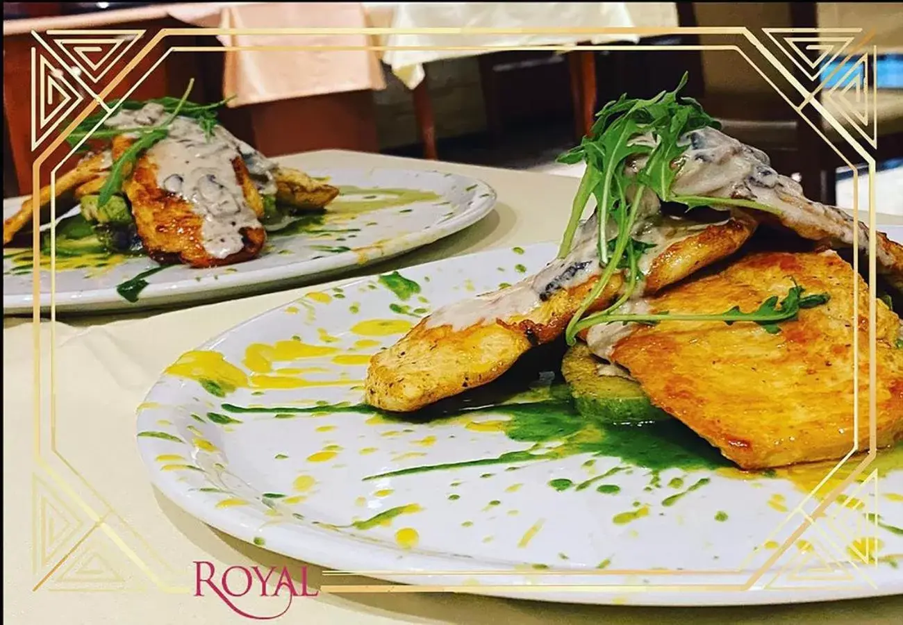 Restaurant/places to eat in Hotel Royal Restaurant/places to eat in Hotel Royal