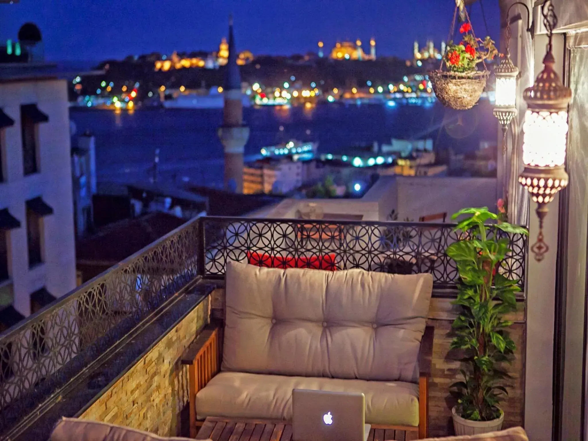 Night in MySuite Istanbul Cihangir