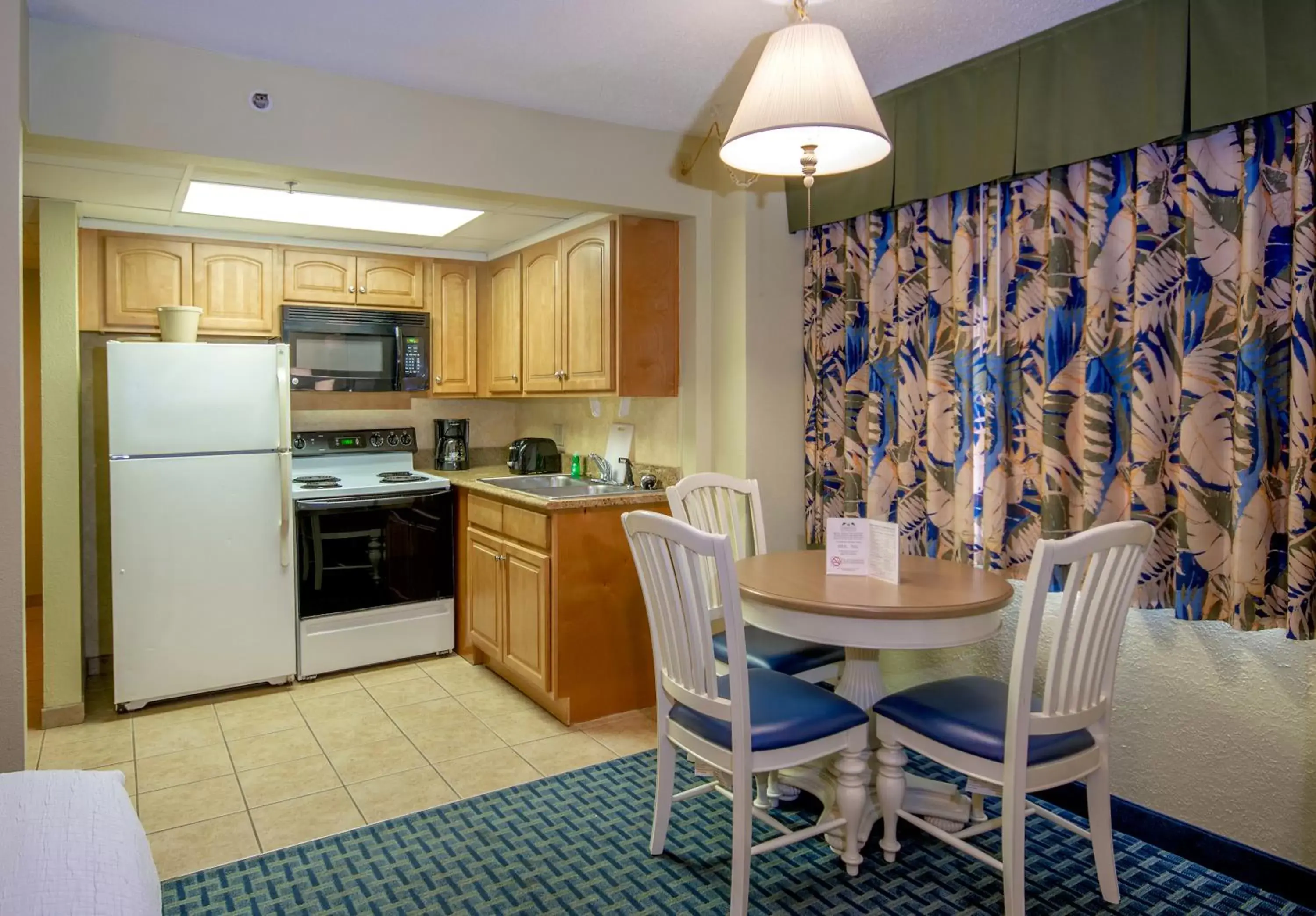 Kitchen or kitchenette, Kitchen/Kitchenette in Compass Cove