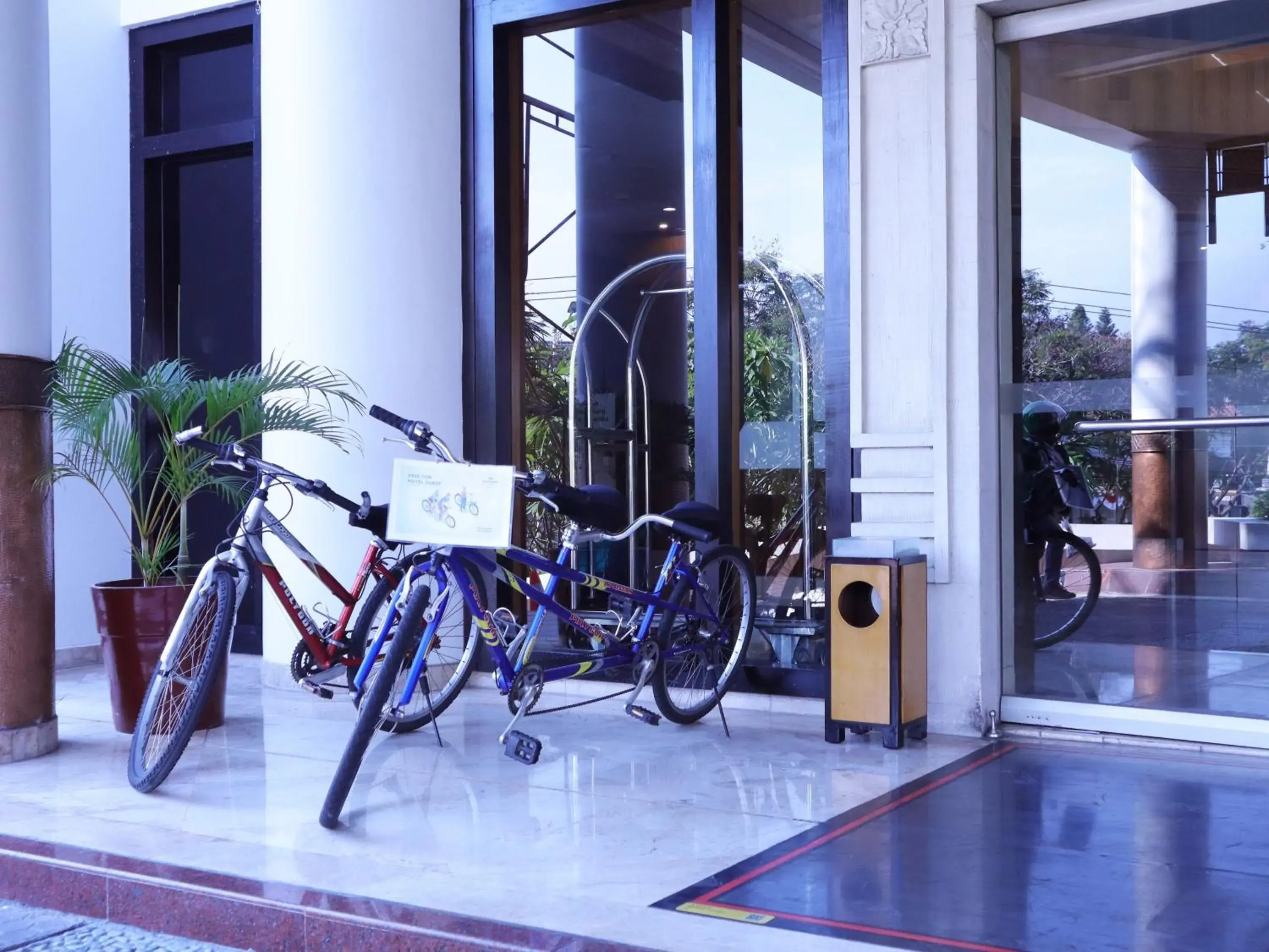 Area and facilities in Hotel Santika Premiere Semarang