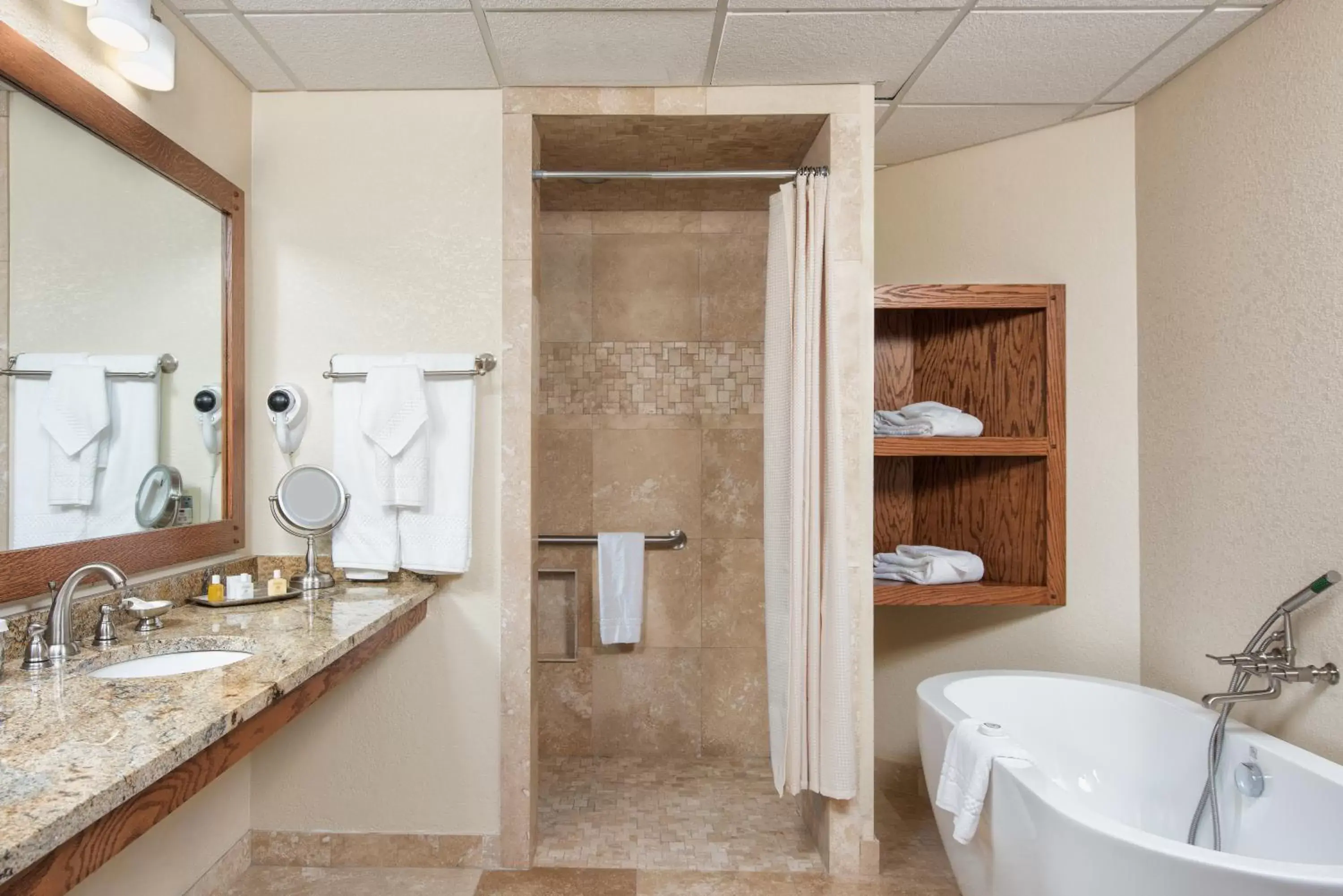 Shower, Bathroom in Chetola Resort at Blowing Rock (Lodge)